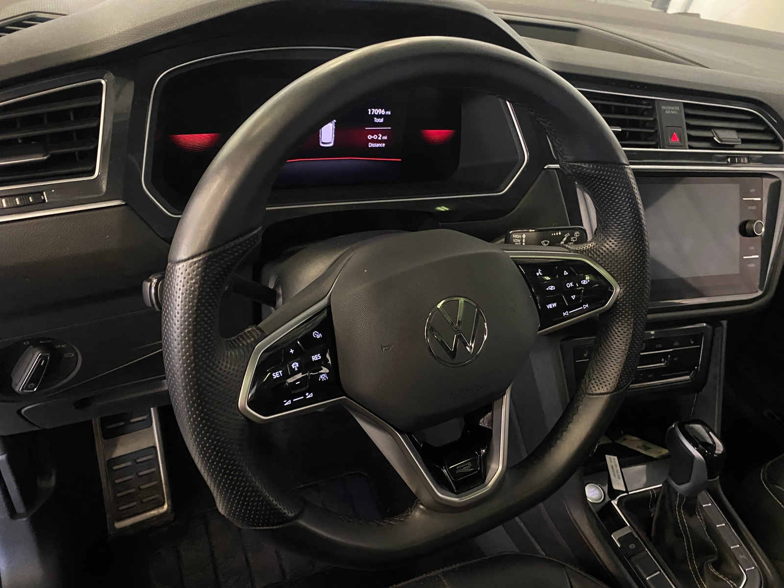 Thumbnail: 2024 Volkswagen Tiguan - 5