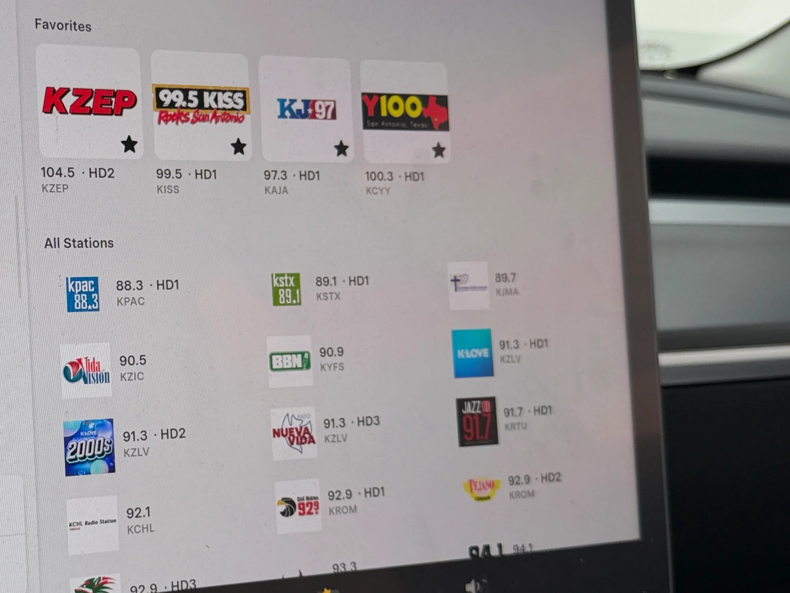 Thumbnail: 2023 Tesla Model 3 - 3