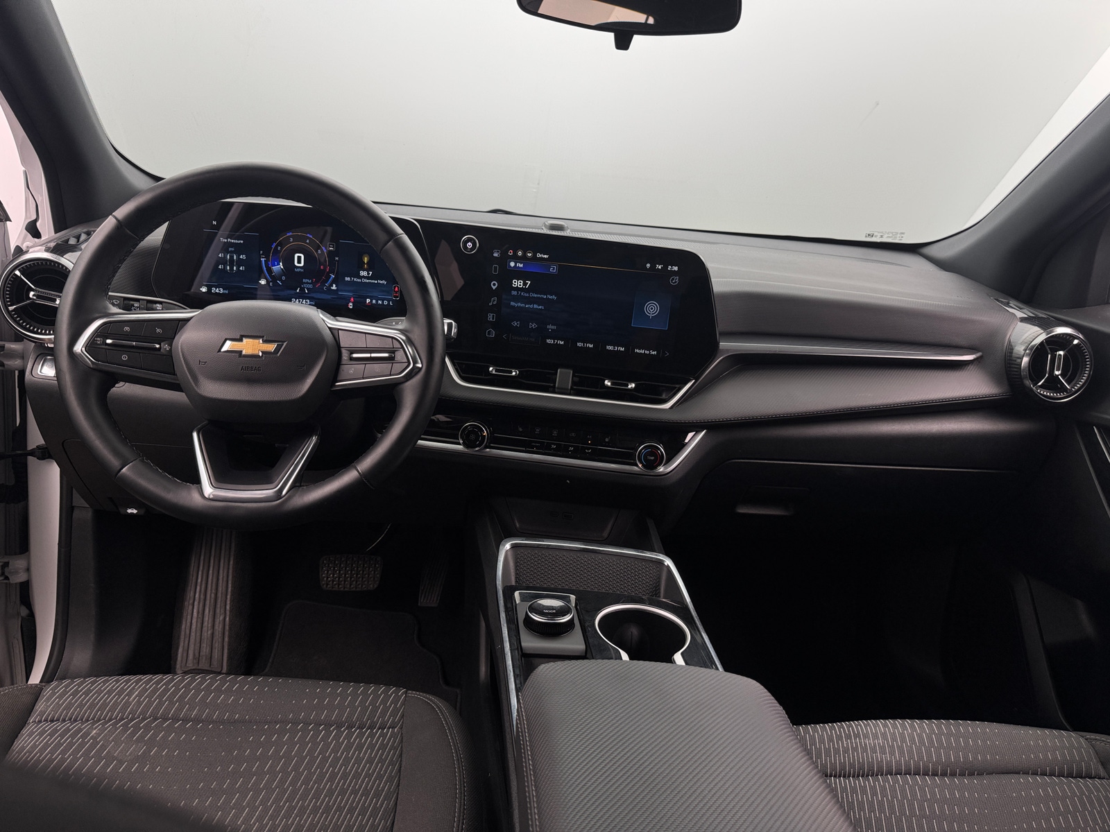 Thumbnail: 2026 Chevrolet Equinox - 3