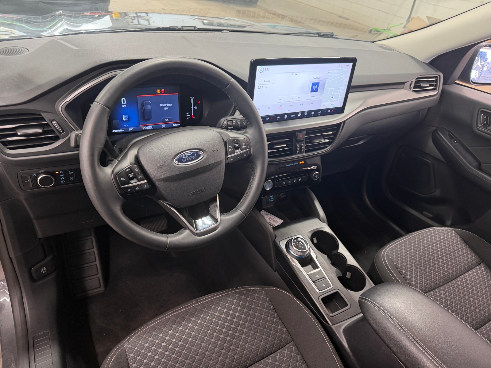 Thumbnail: 2023 Ford Escape - 3