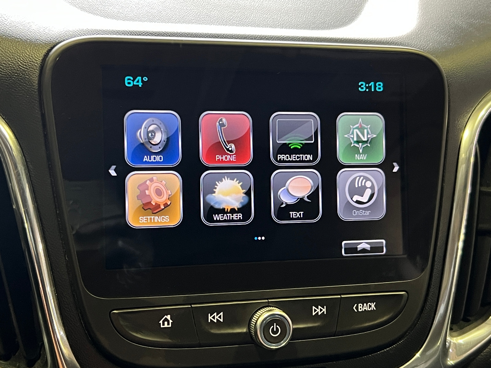 Thumbnail: 2018 Chevrolet Equinox - 3