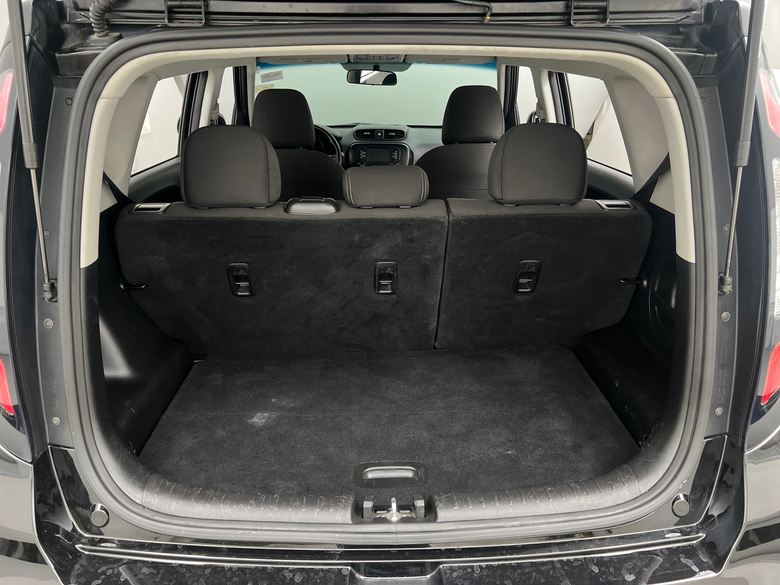 Thumbnail: 2019 Kia Soul - 7