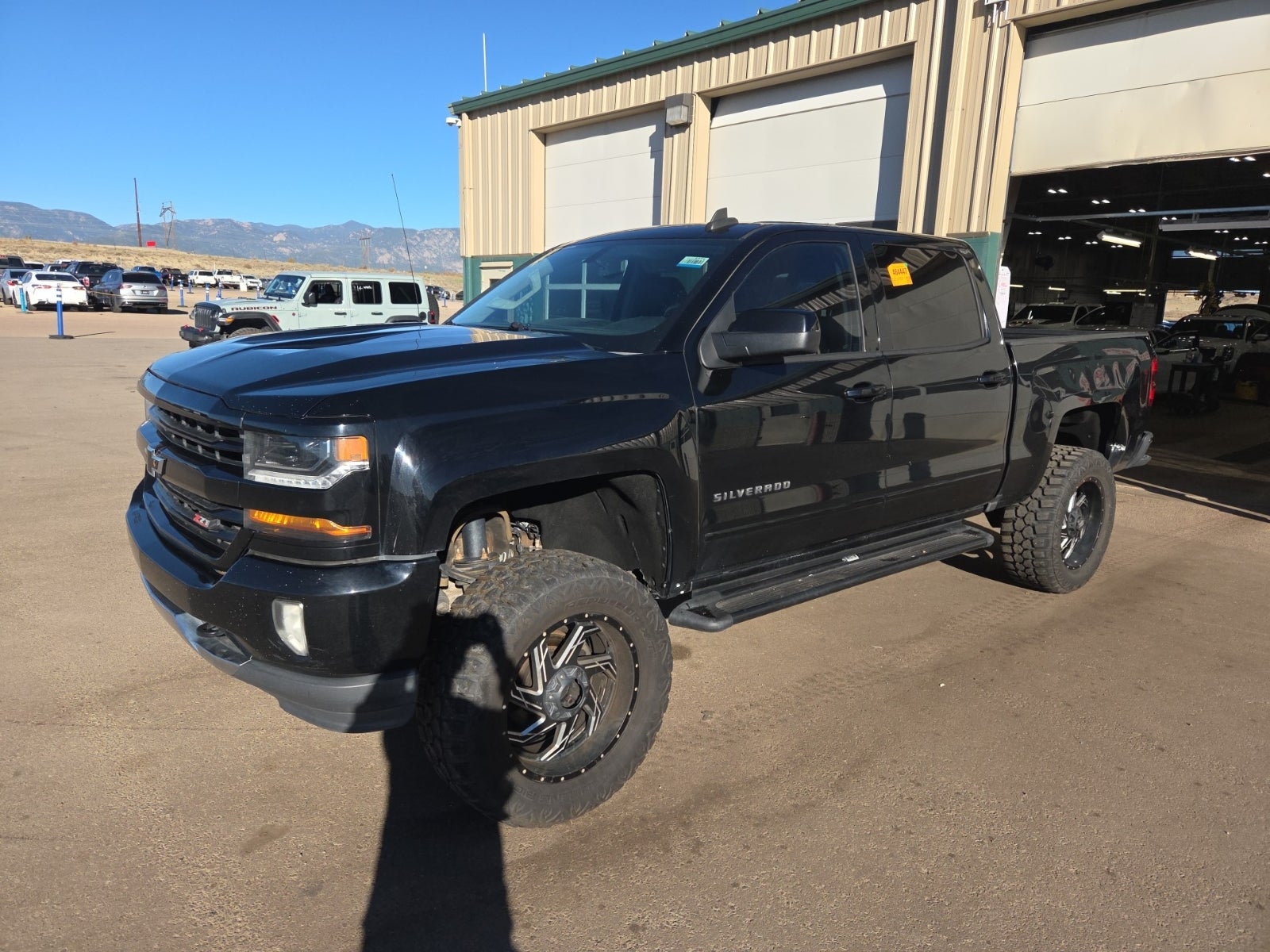 2018 Chevrolet Silverado 1500 4WD Crew Cab 143.5" LT W/2lt