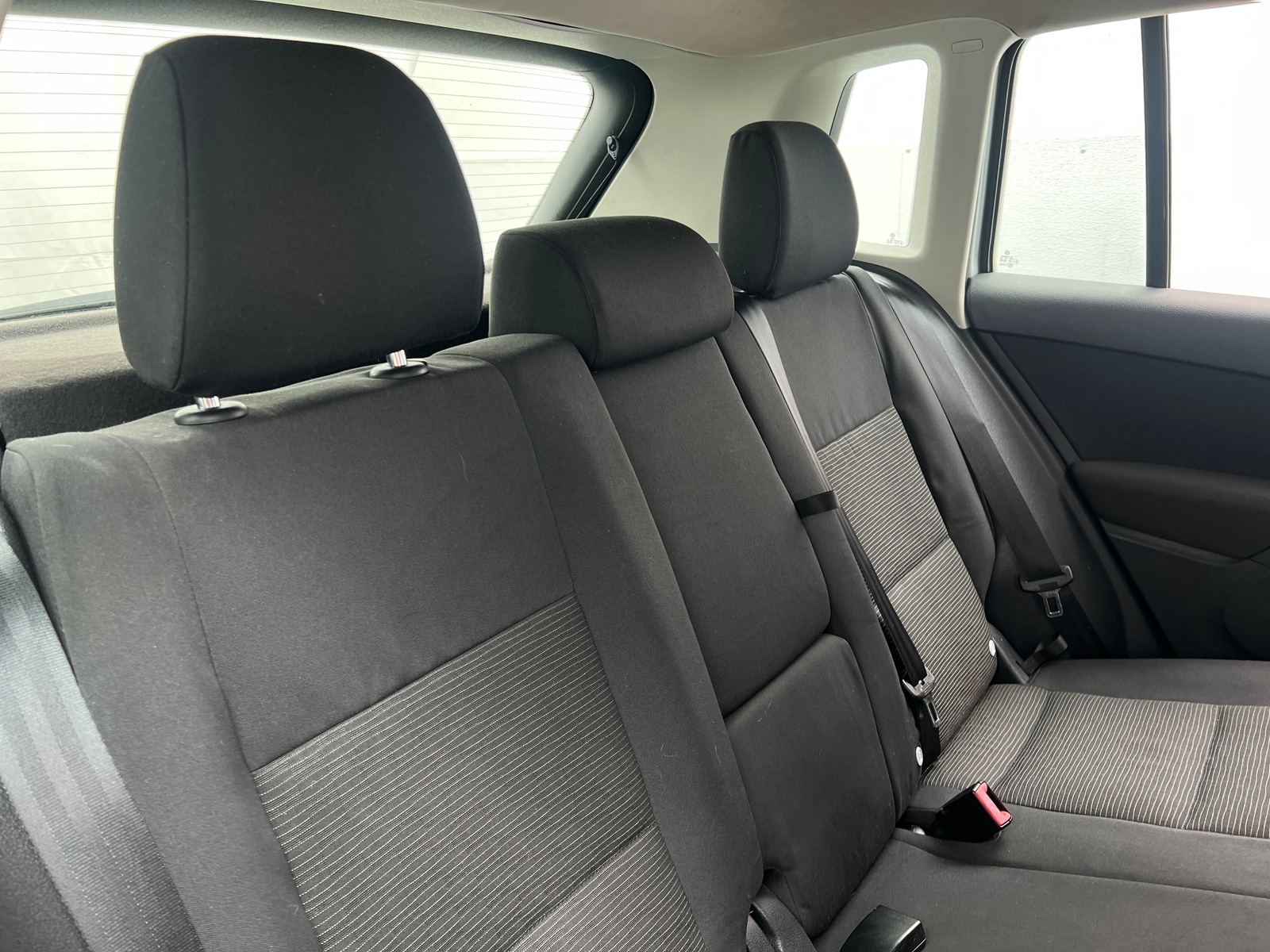 Thumbnail: 2013 Volkswagen Tiguan - 6