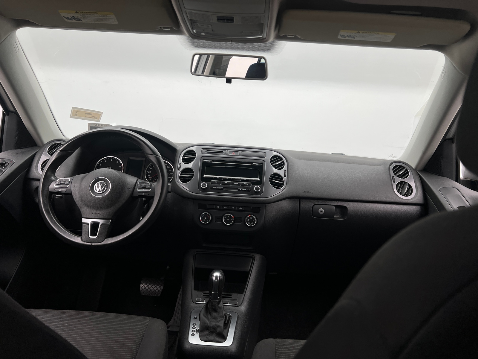 Thumbnail: 2013 Volkswagen Tiguan - 3