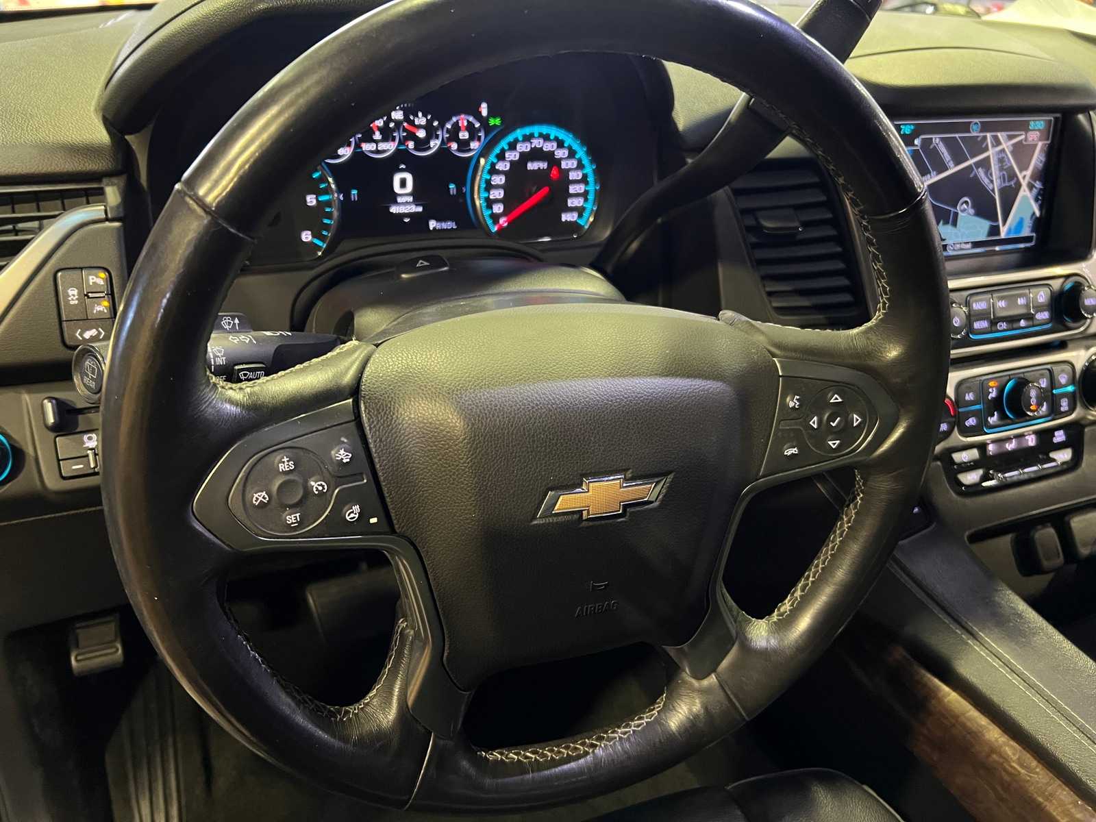 Thumbnail: 2017 Chevrolet Suburban - 4