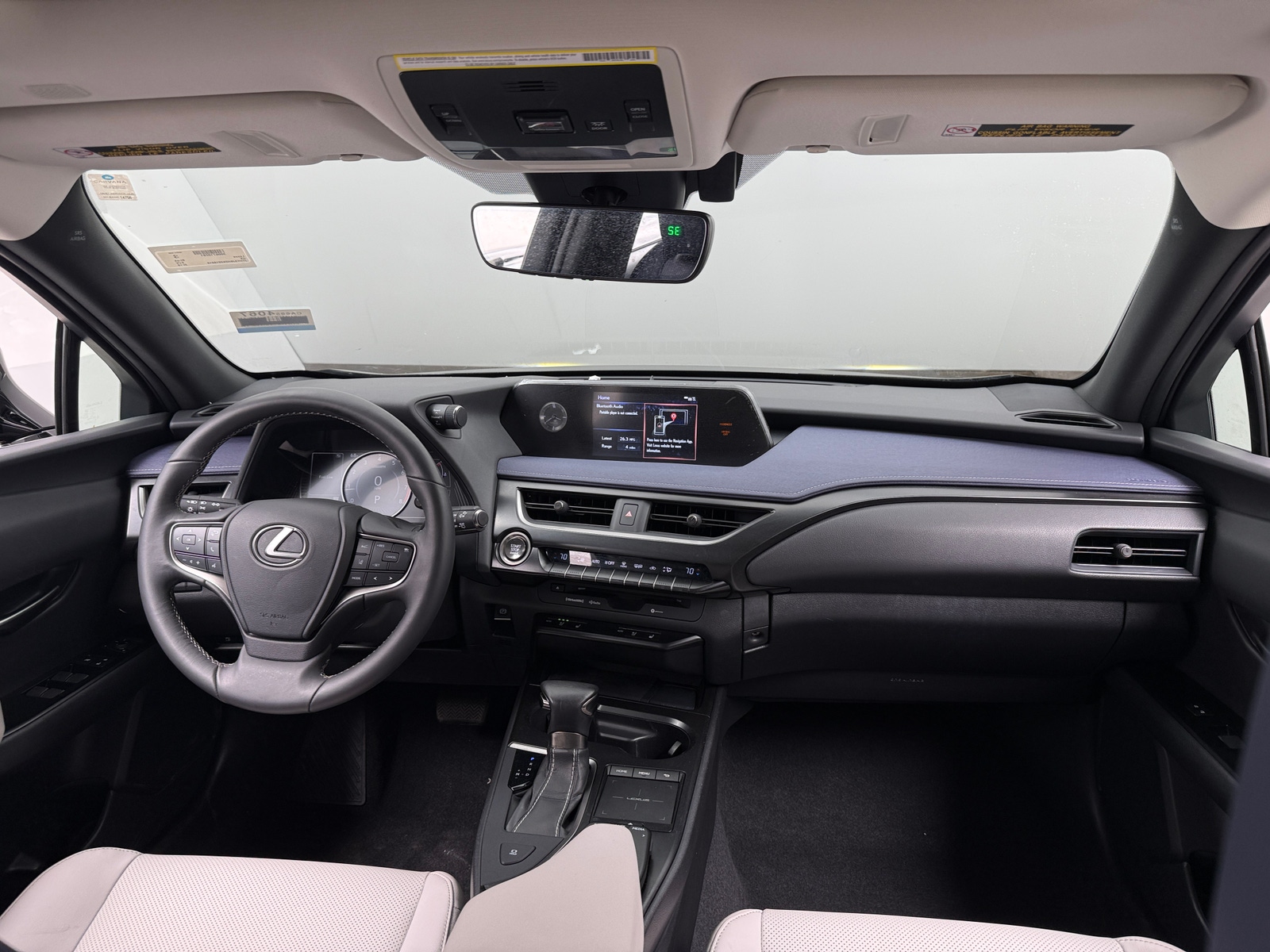 Thumbnail: 2019 Lexus UX - 3