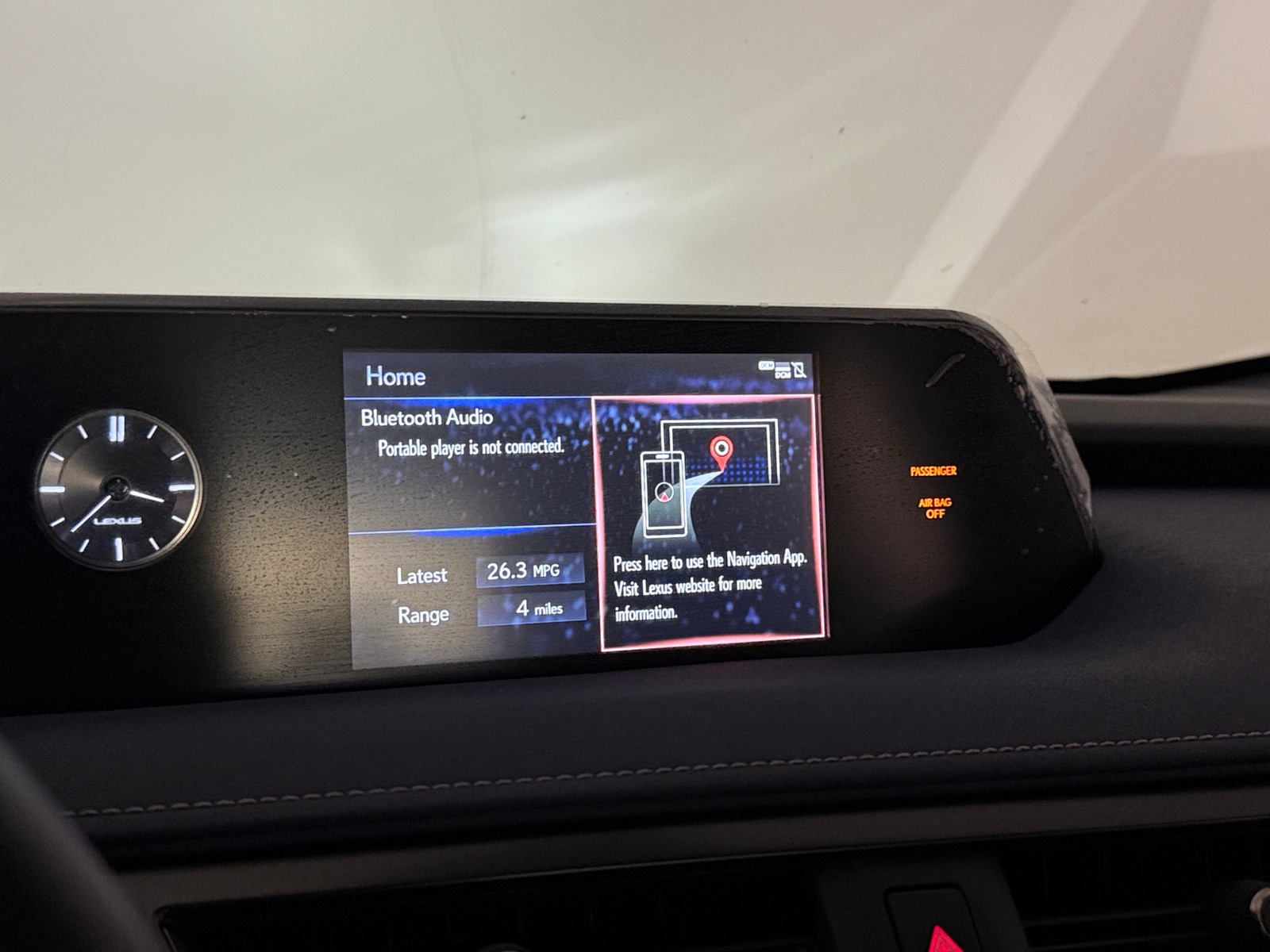 Thumbnail: 2019 Lexus UX - 4