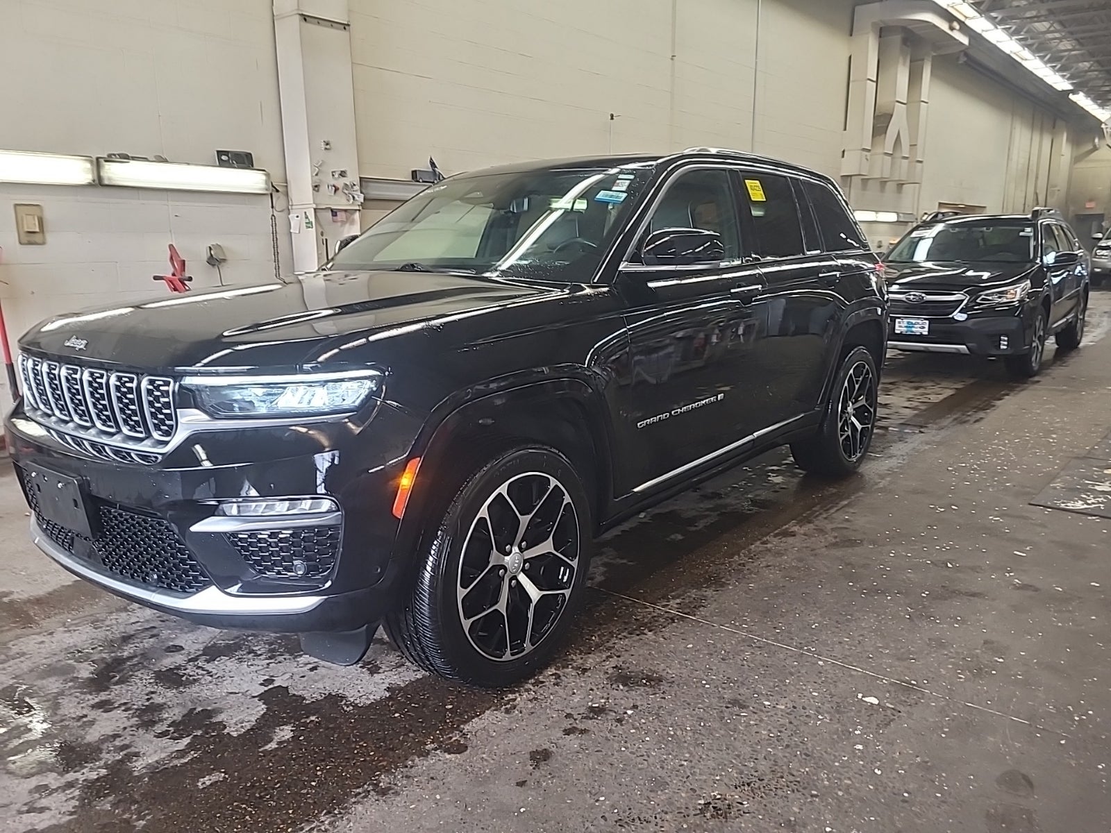 2022 Jeep Grand Cherokee Summit Reserve