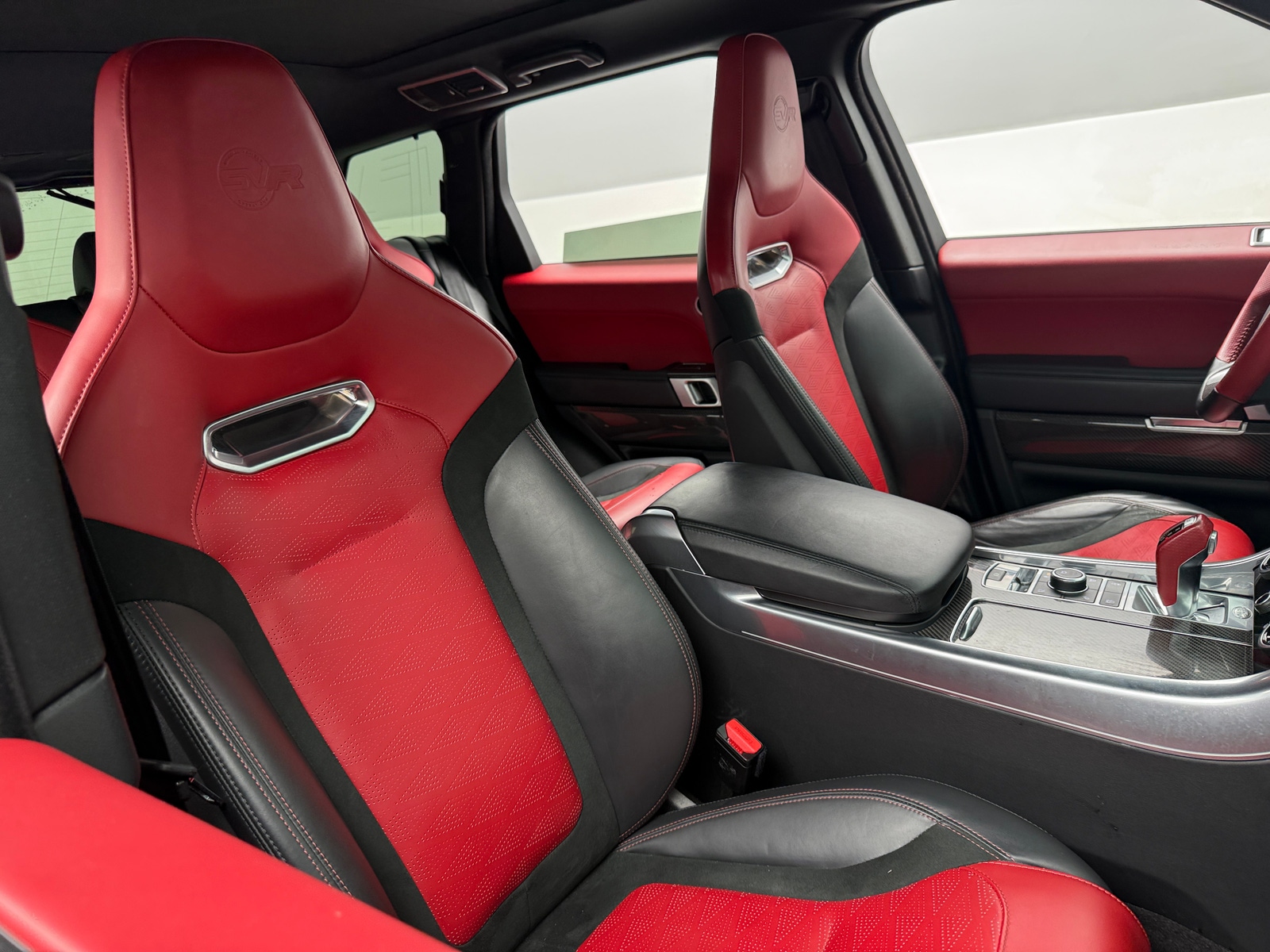 Thumbnail: 2020 Land Rover Range Rover Sport - 2