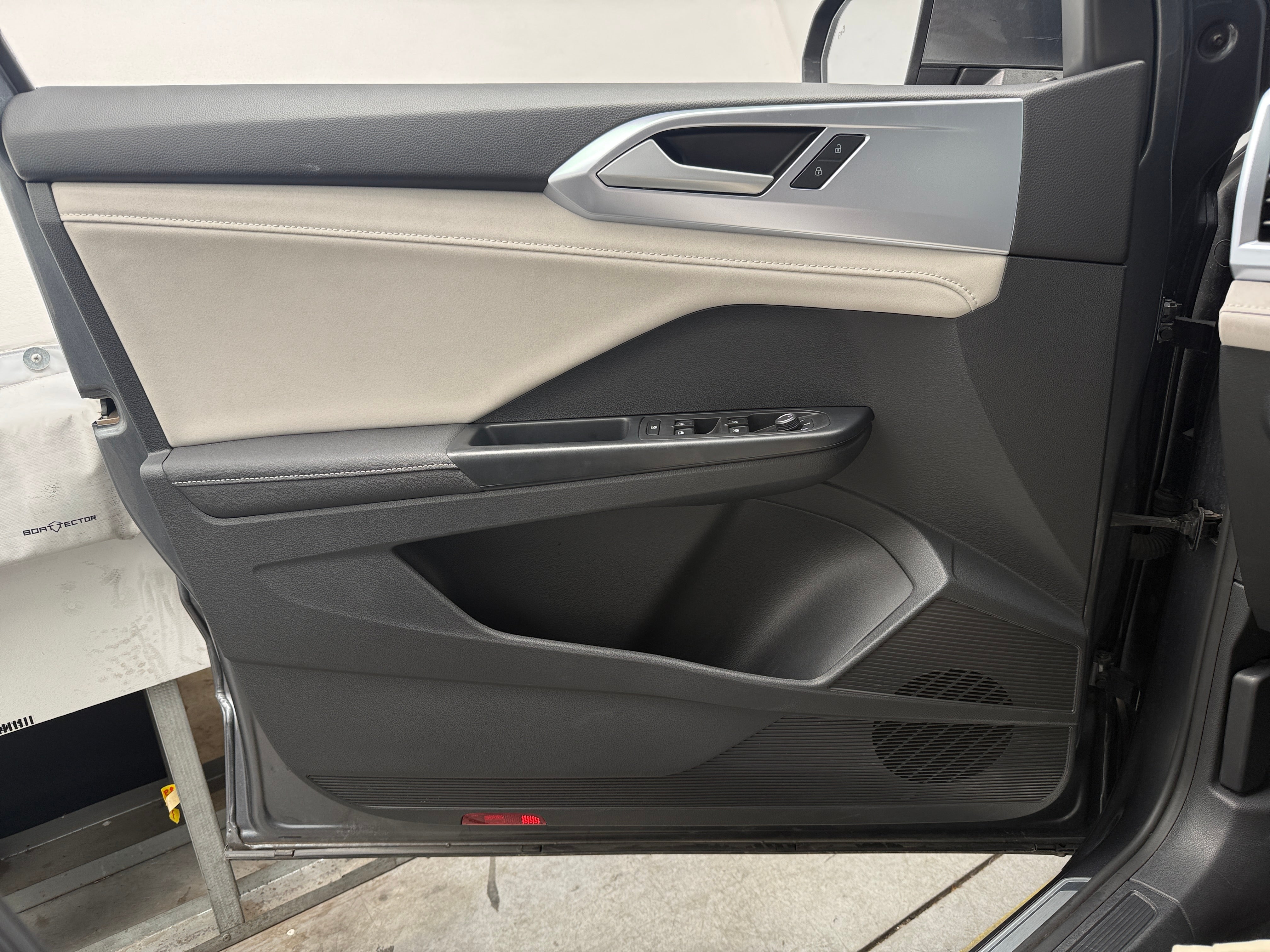 2025 Volkswagen Taos