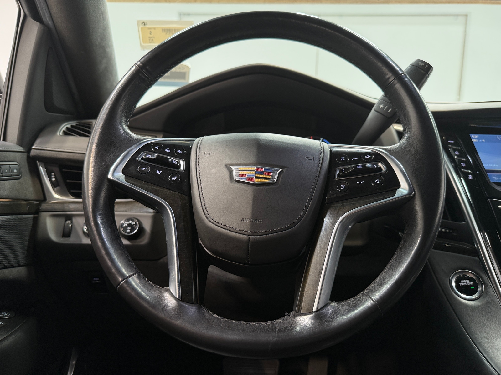 Thumbnail: 2020 Cadillac Escalade - 4