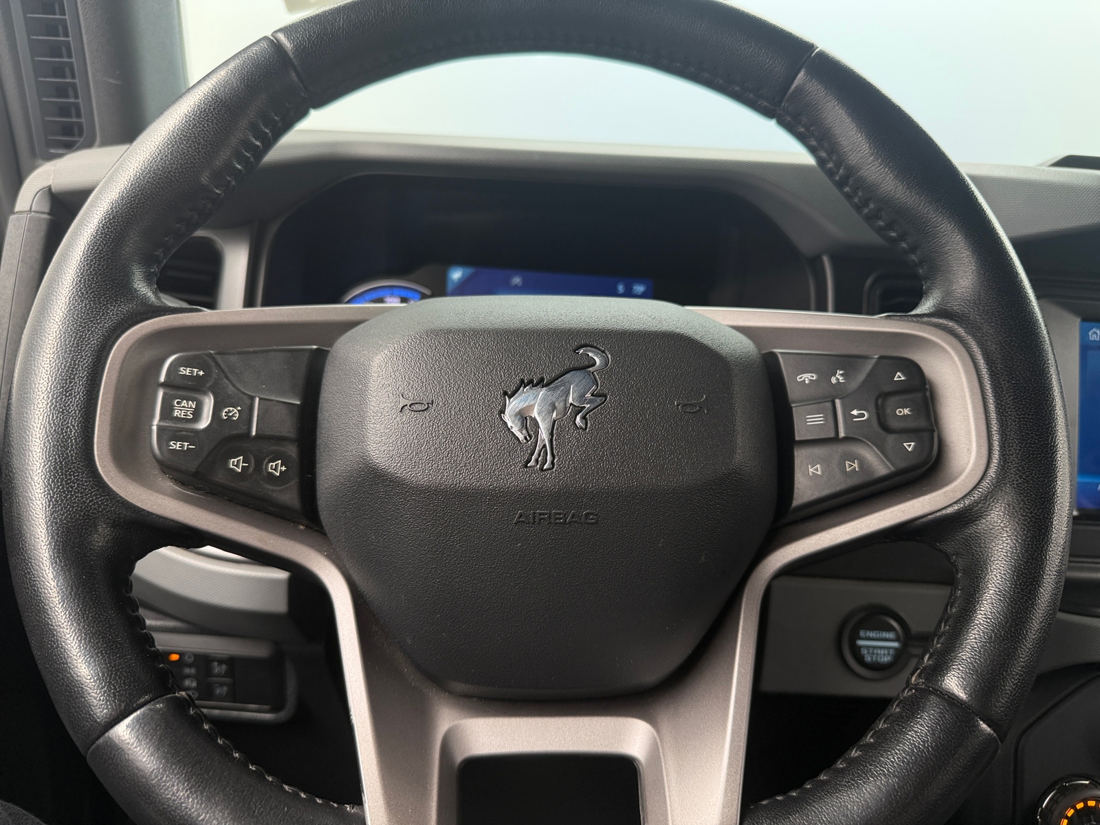 Thumbnail: 2022 Ford Bronco - 4