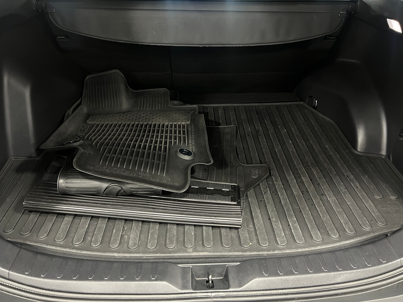Thumbnail: 2023 Toyota RAV4 - 7