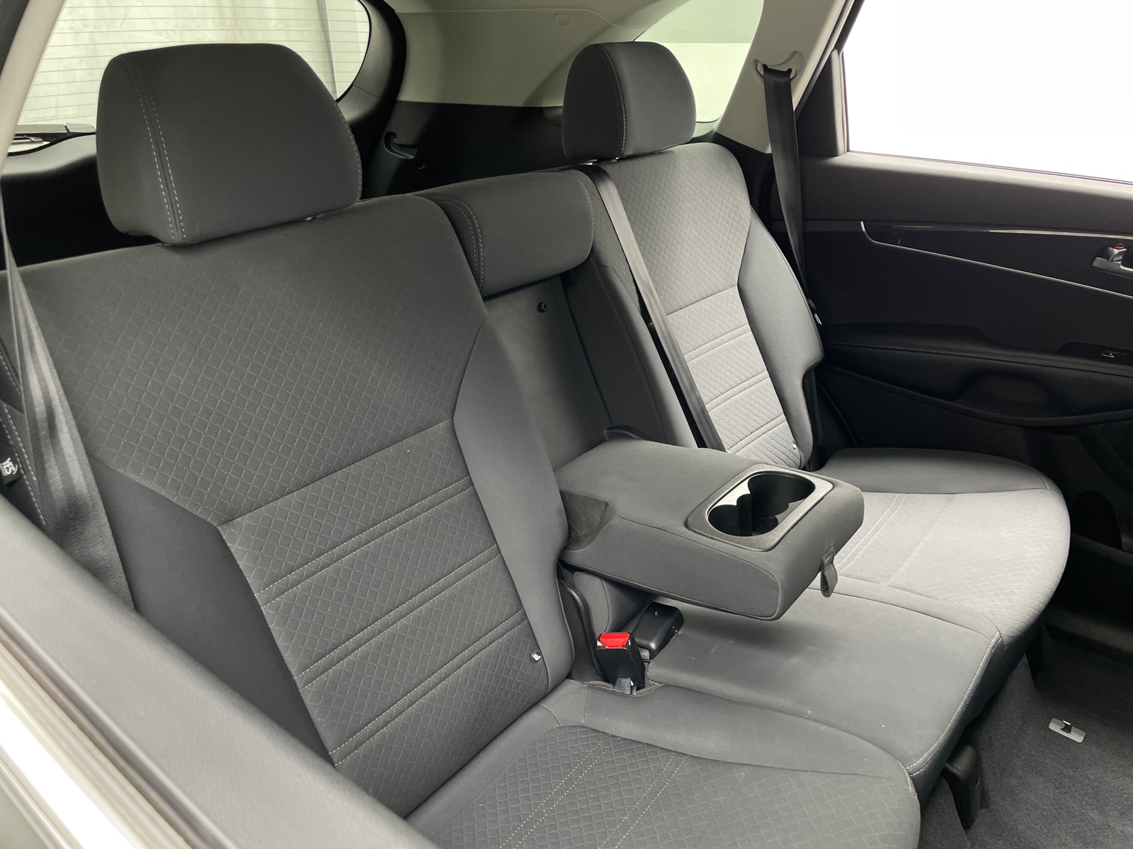 Thumbnail: 2017 Kia Sorento - 6