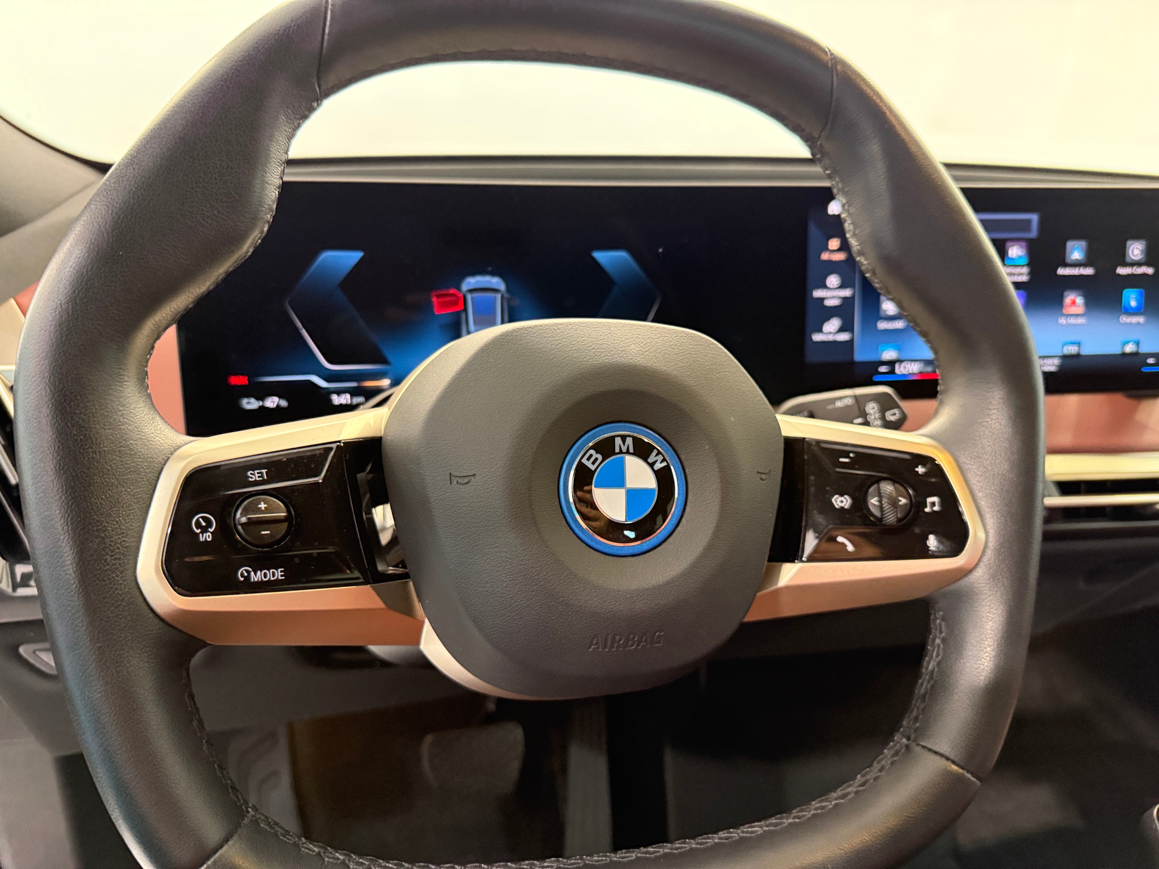 2023 BMW iX