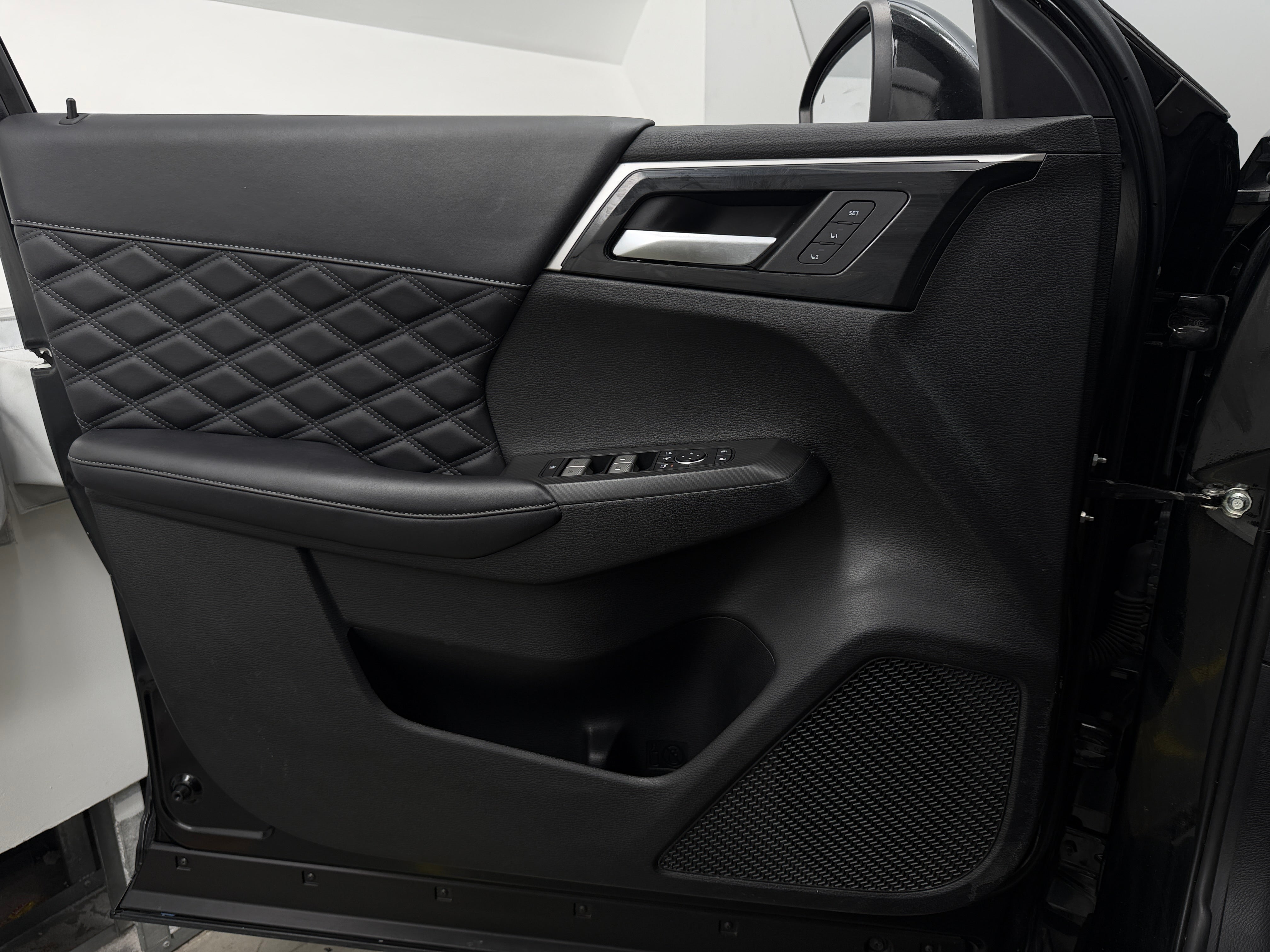2024 Mitsubishi Outlander Plug-in Hybrid