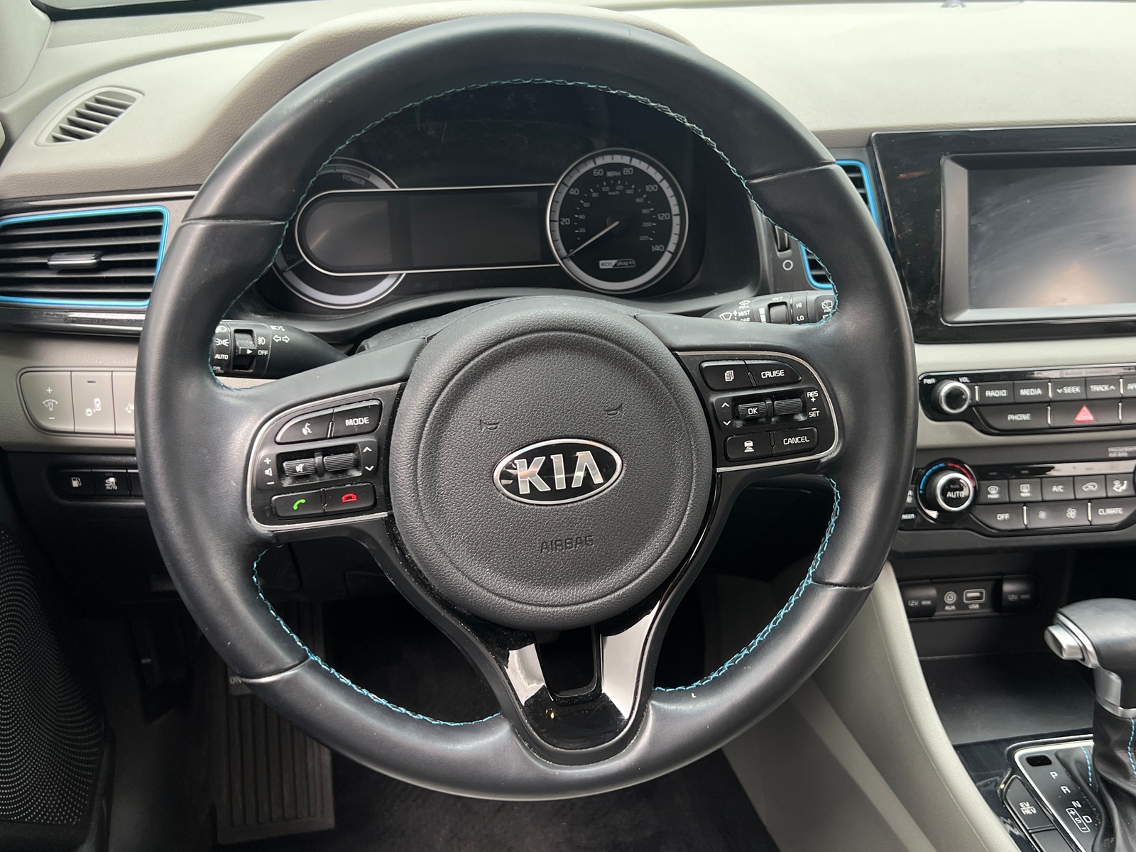 Thumbnail: 2019 Kia Niro - 4