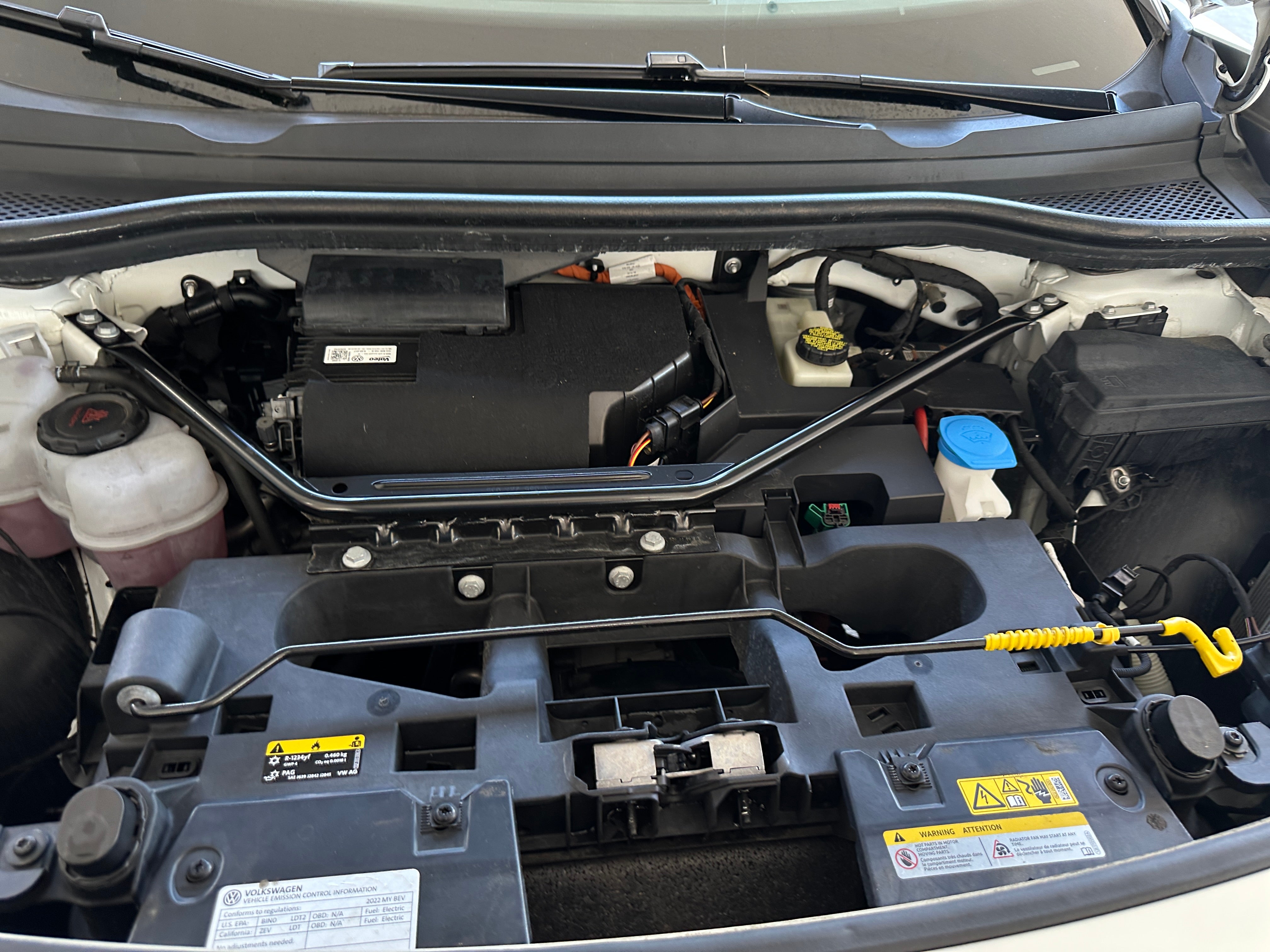 Used 2022 Volkswagen ID.4 PRO S with VIN WVGTMPE2XNP045137 for sale in Auburn, WA