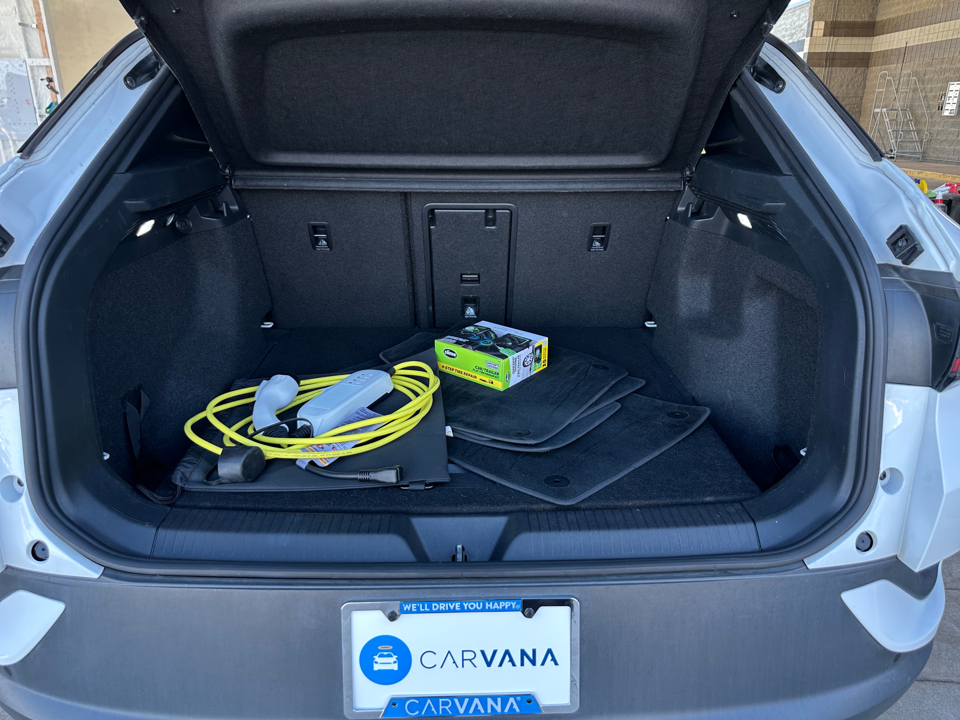 Used 2022 Volkswagen ID.4 PRO S with VIN WVGTMPE2XNP045137 for sale in Pewaukee, WI