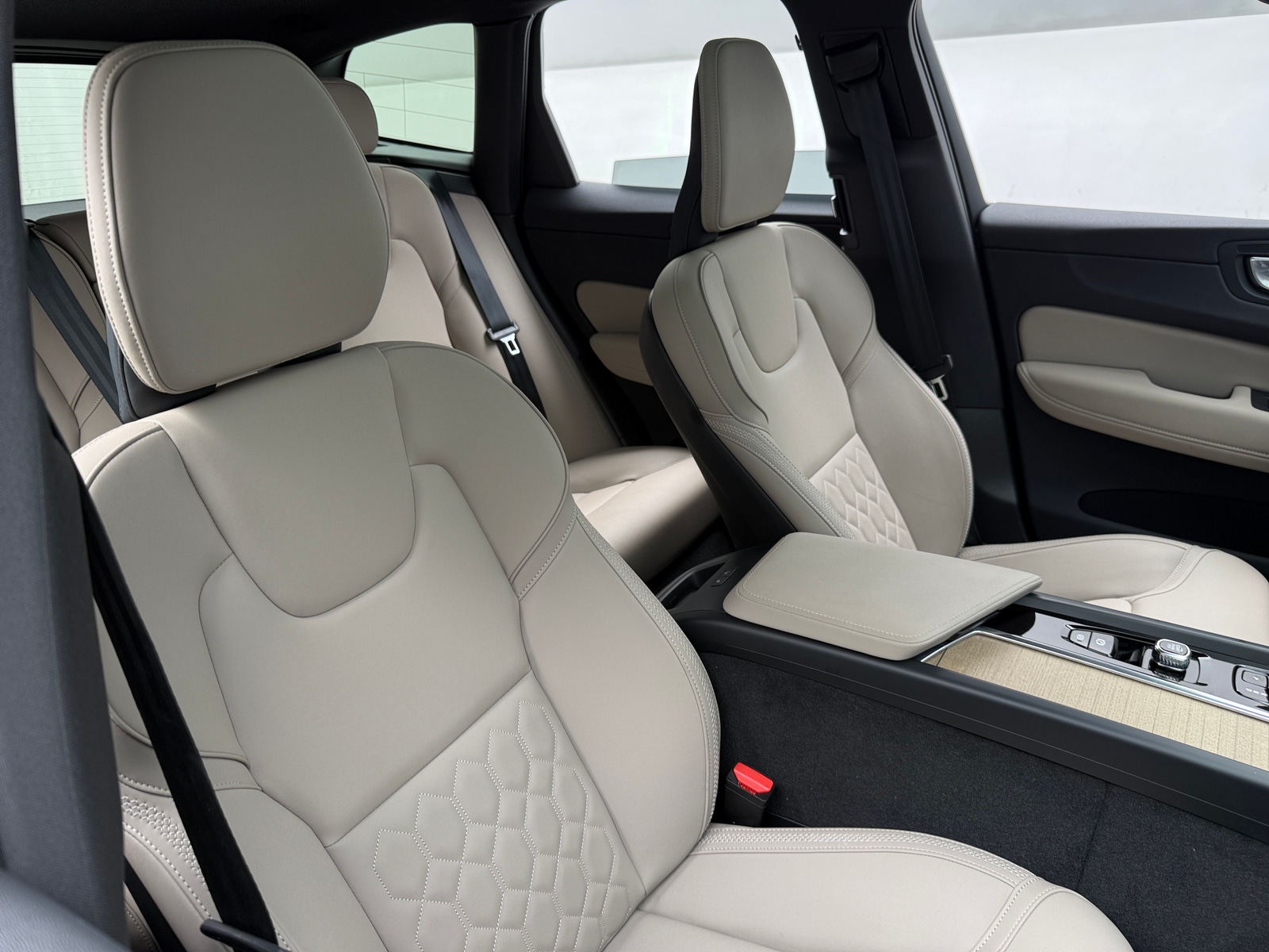 Thumbnail: 2026 Volvo XC60 - 2