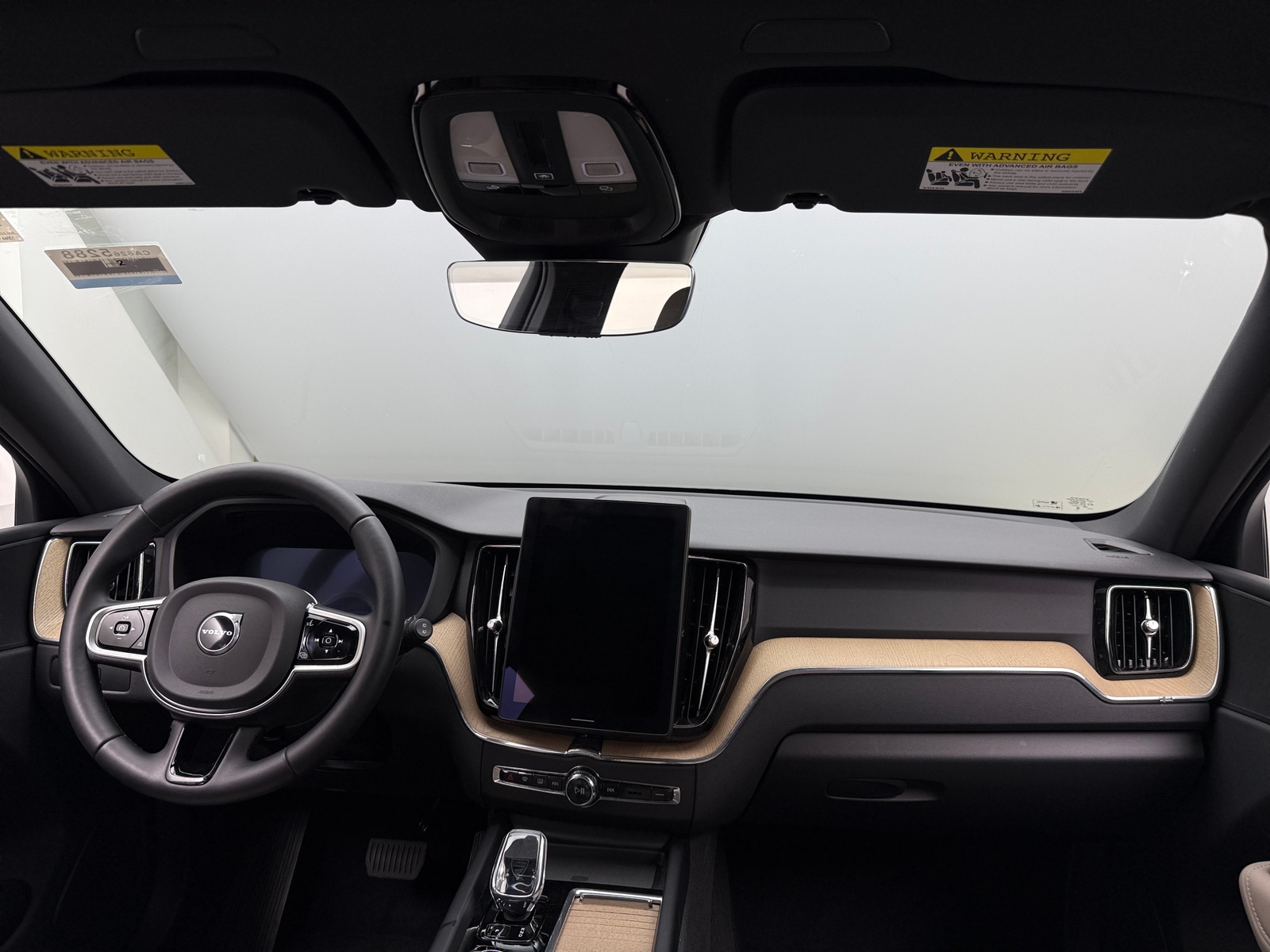 Thumbnail: 2026 Volvo XC60 - 3
