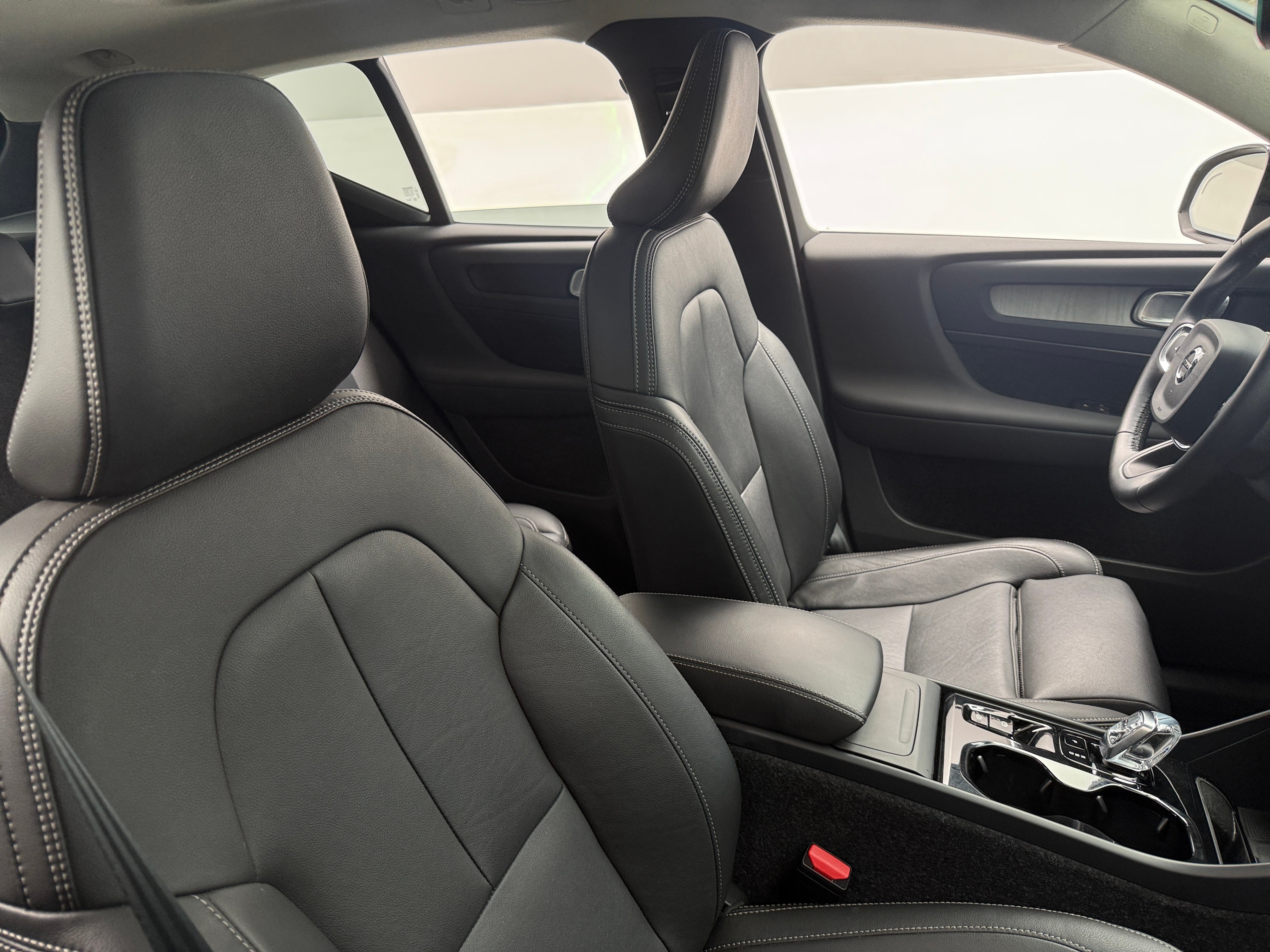 2026 Volvo XC40