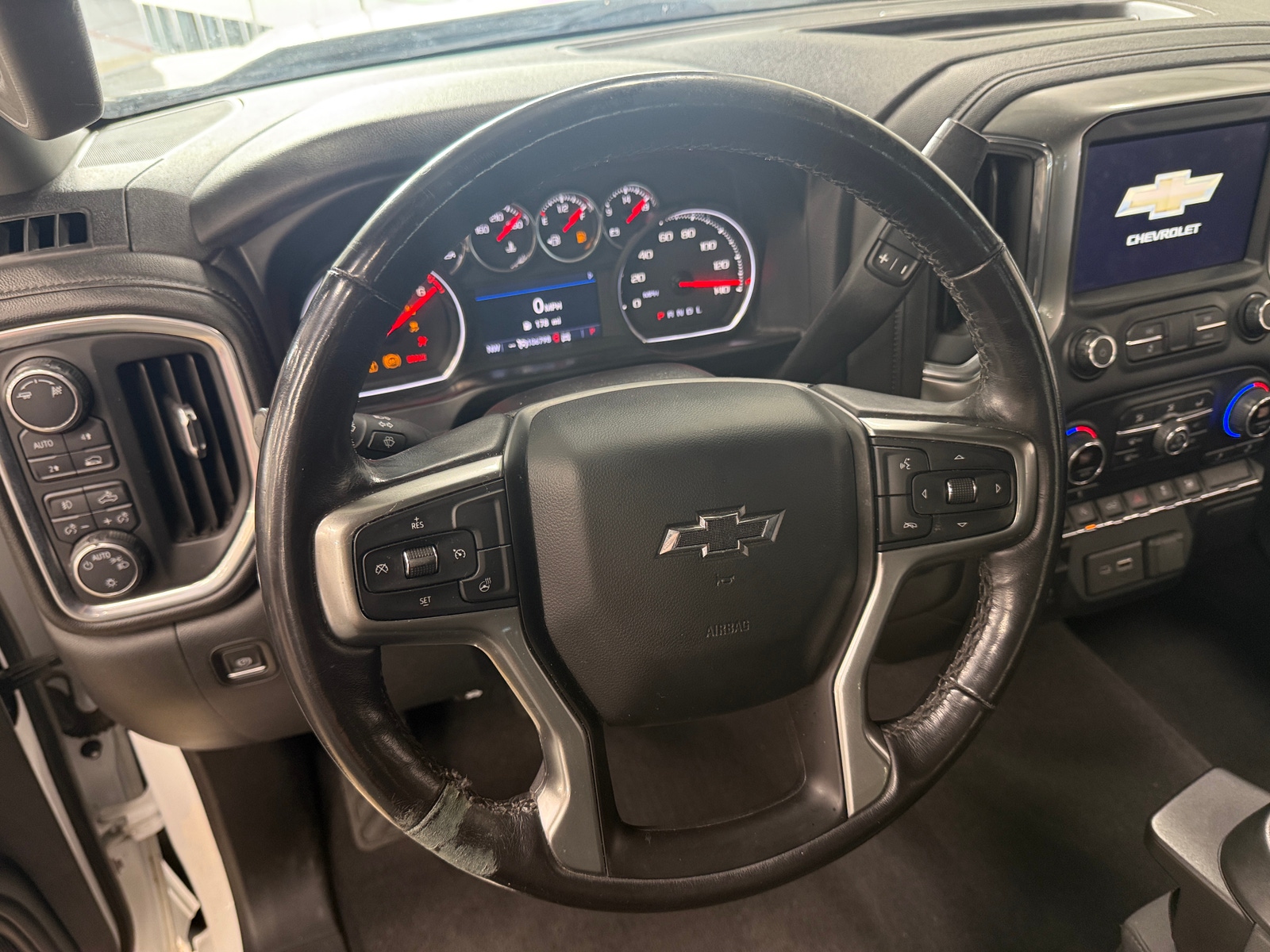Thumbnail: 2019 Chevrolet Silverado 1500 - 5