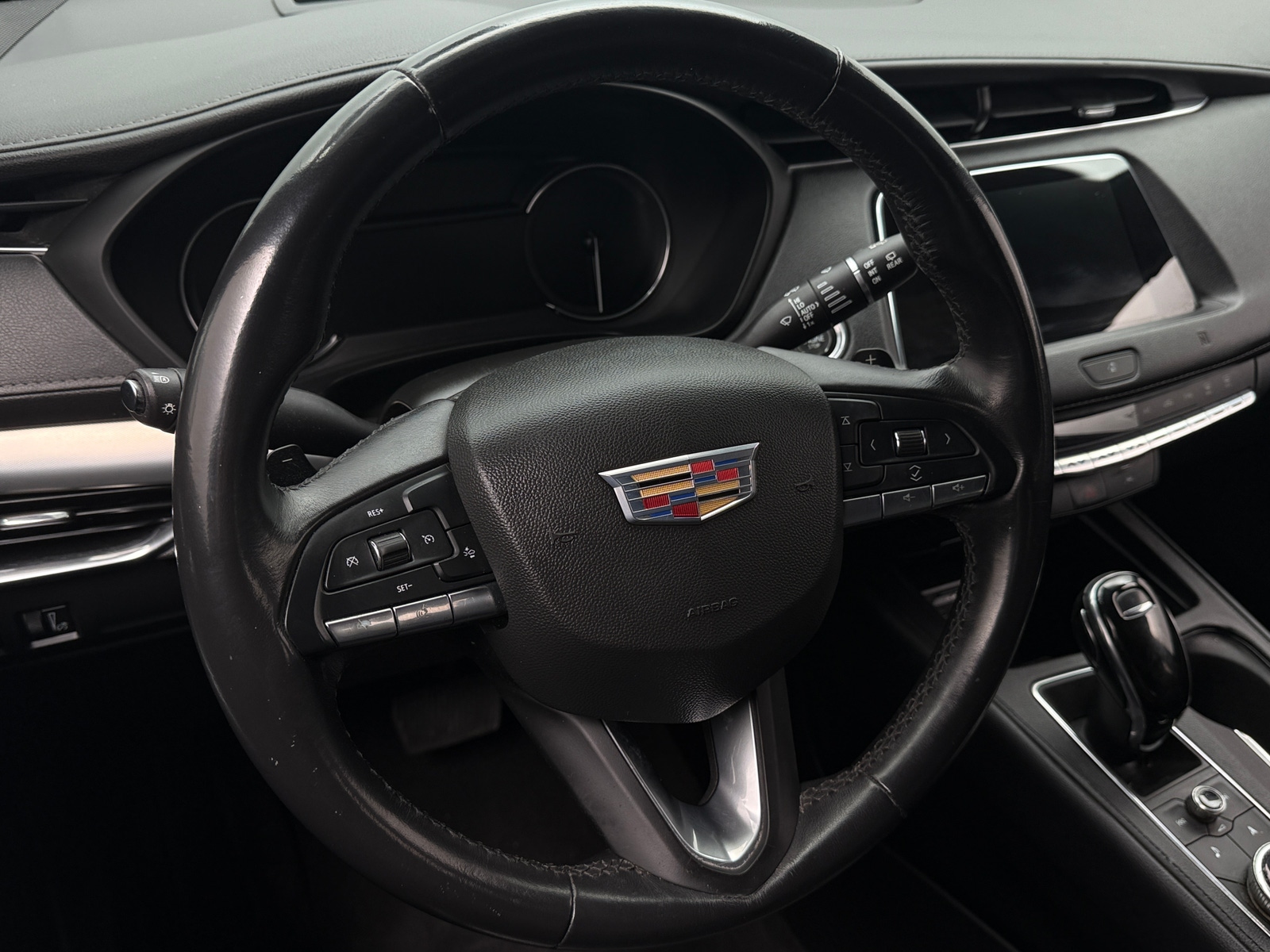 Thumbnail: 2020 Cadillac XT4 - 4