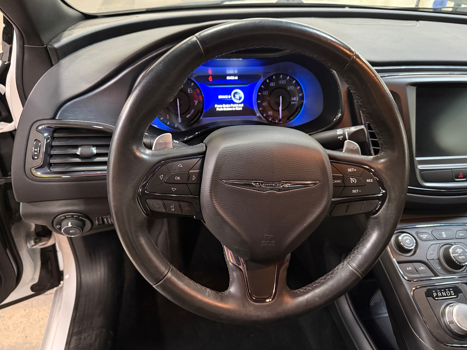Thumbnail: 2016 Chrysler 200 - 4