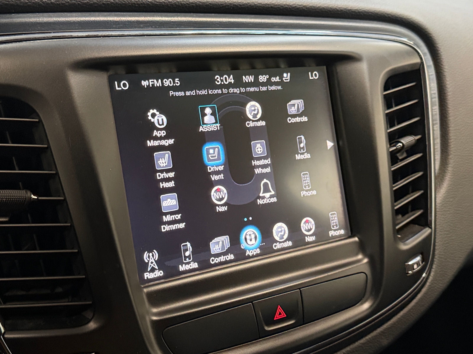 Thumbnail: 2016 Chrysler 200 - 3