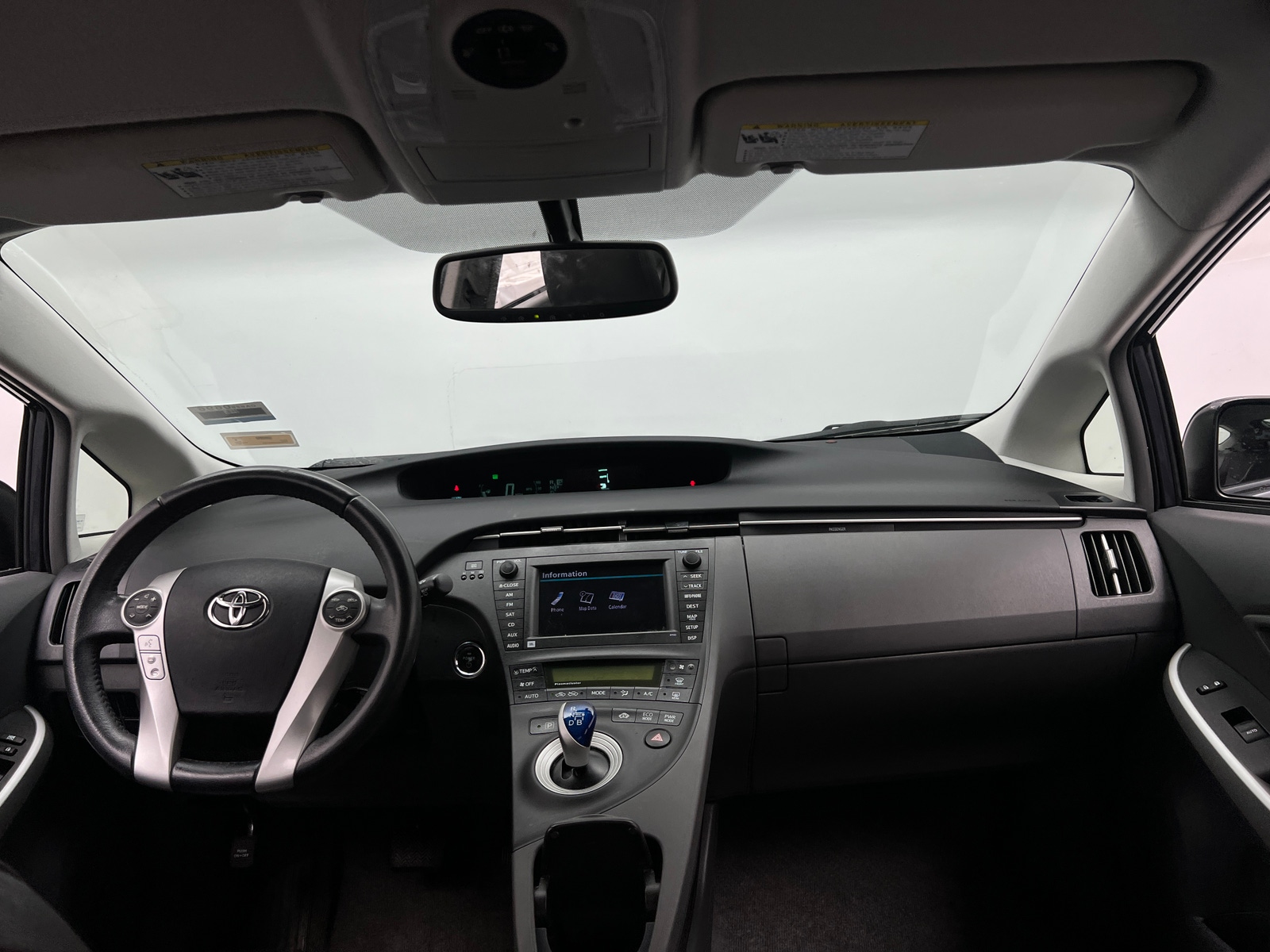 Thumbnail: 2011 Toyota Prius - 3