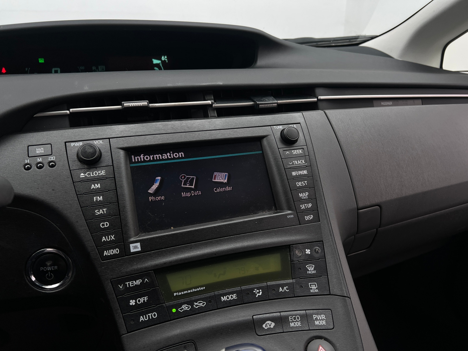 Thumbnail: 2011 Toyota Prius - 4