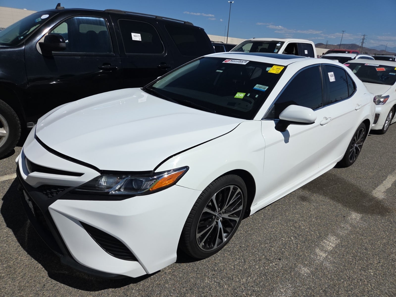 2020 Toyota Camry SE