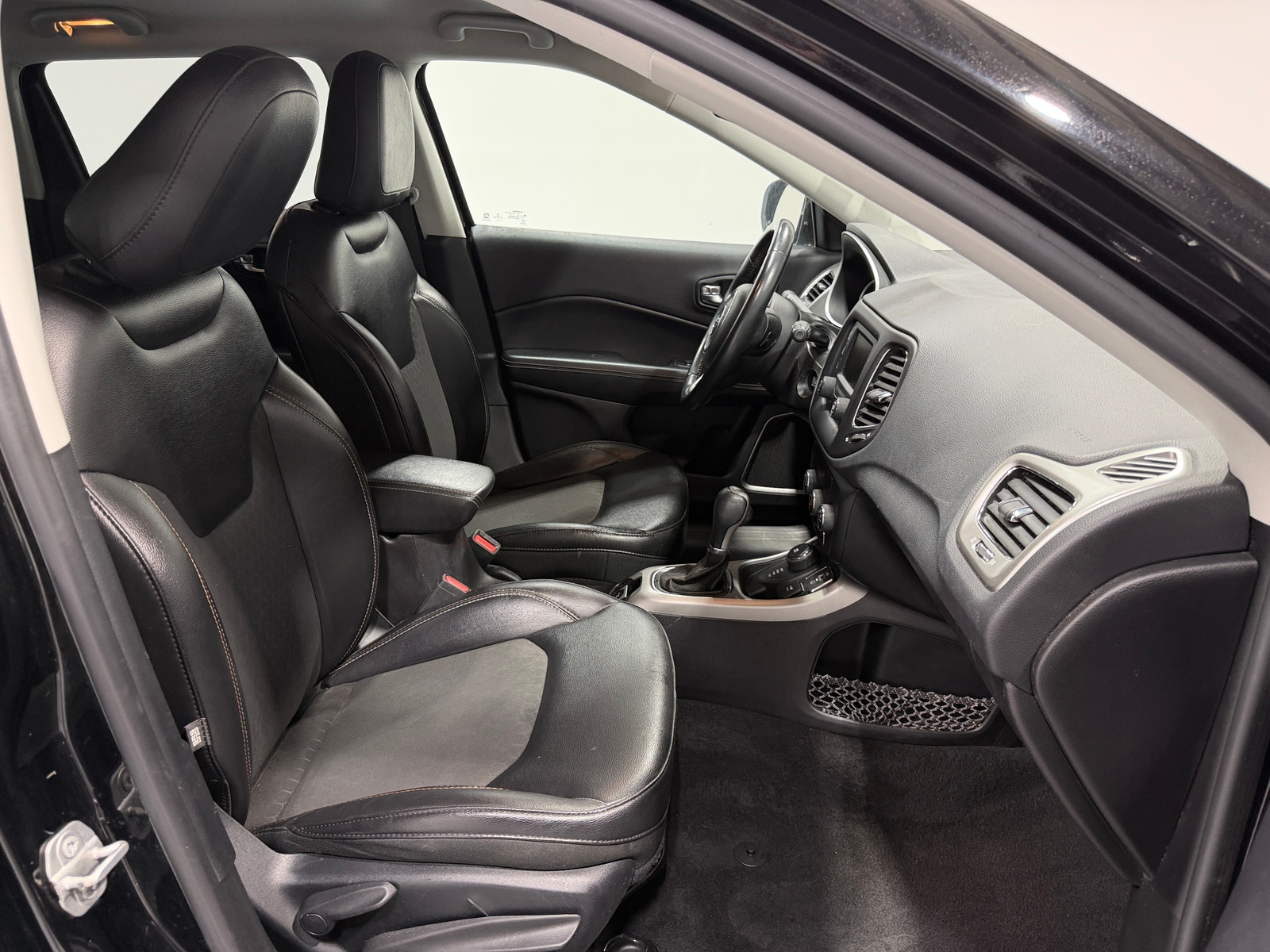 Thumbnail: 2018 Jeep Compass - 2