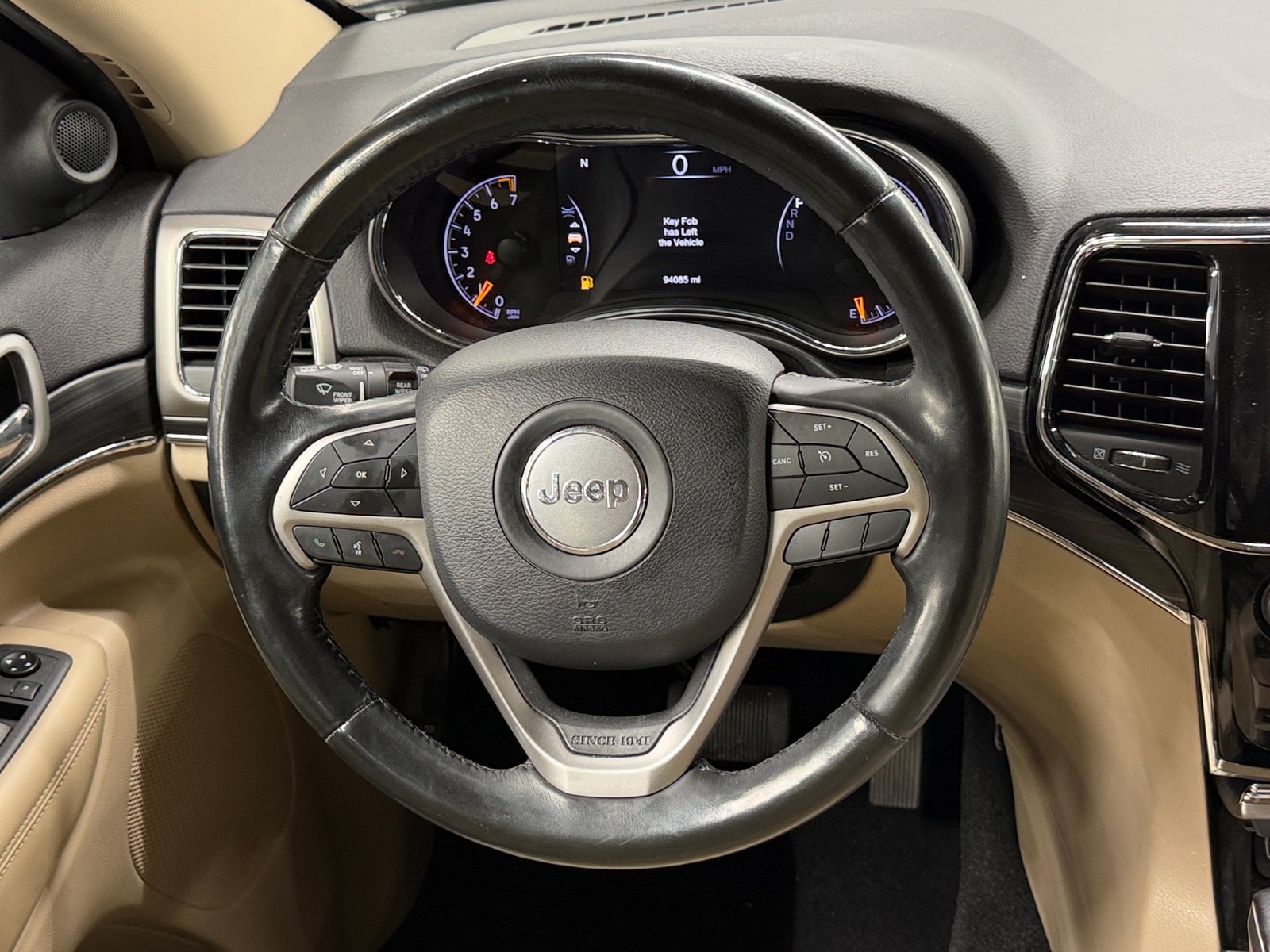 Thumbnail: 2021 Jeep Grand Cherokee - 4