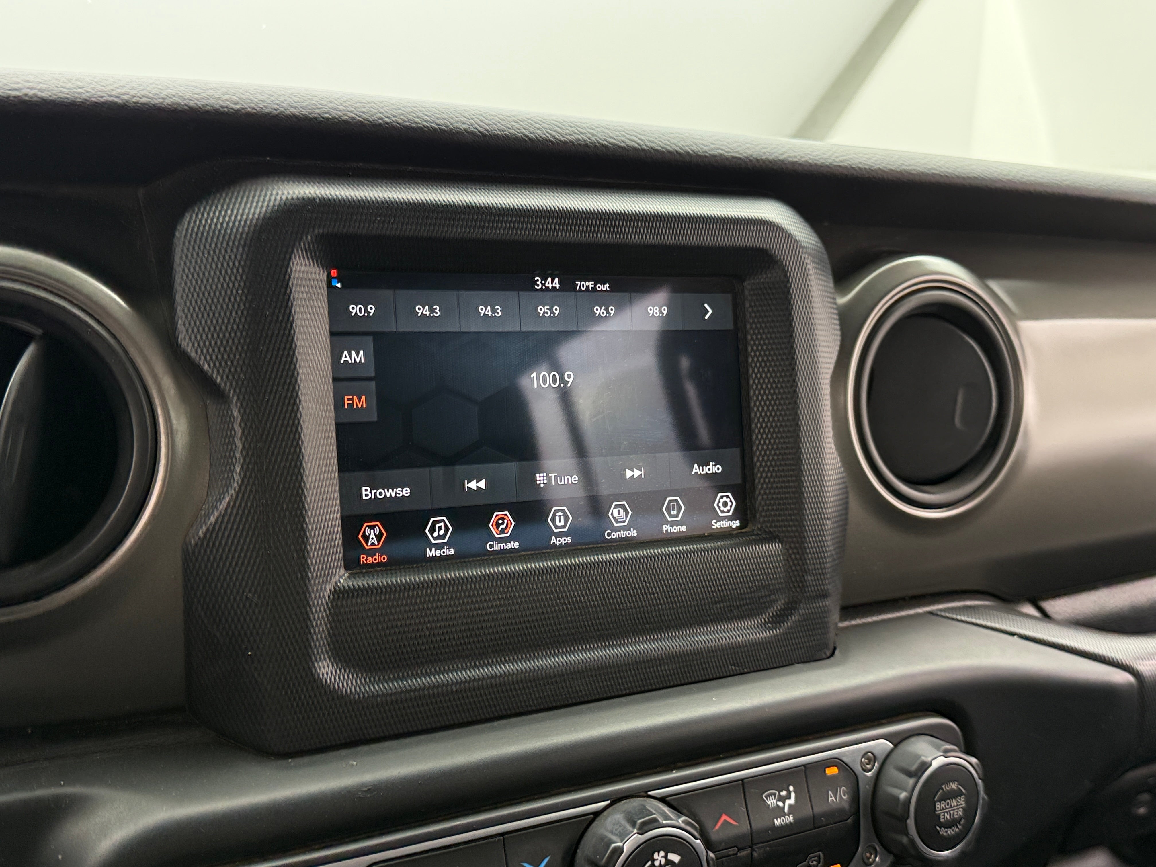 2023 Jeep Wrangler 4-Door Sport S - Photo 12