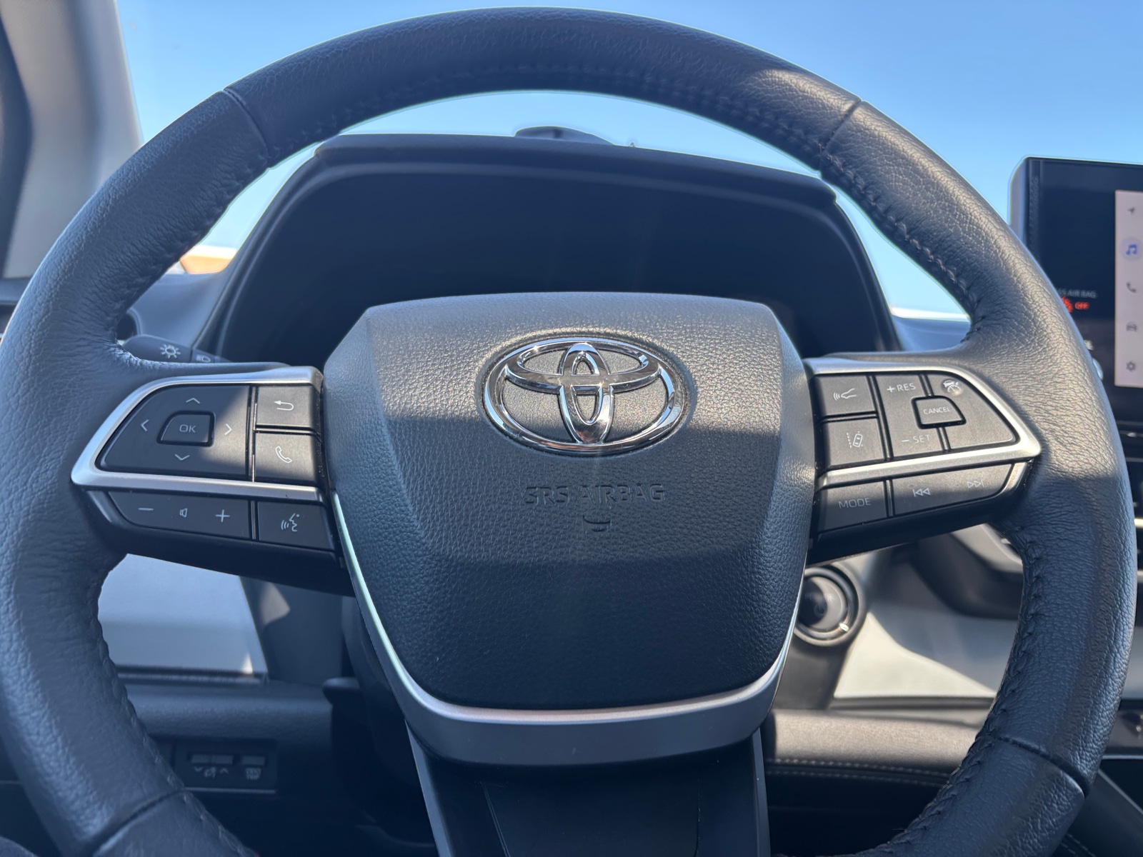 Thumbnail: 2026 Toyota Sienna - 4