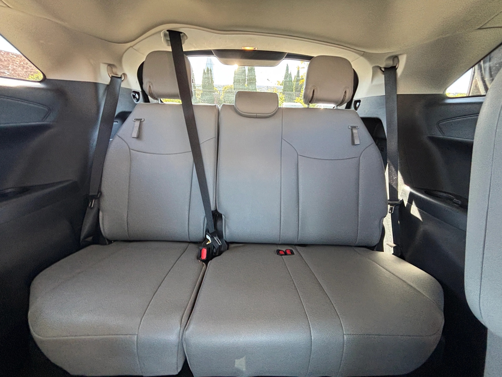 Thumbnail: 2026 Toyota Sienna - 5