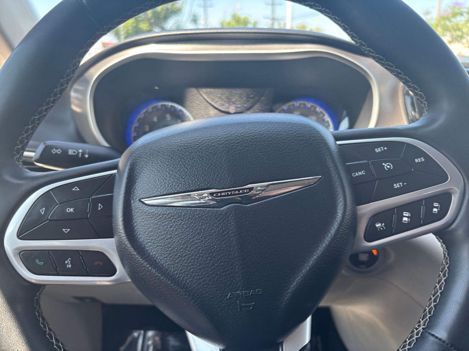 Thumbnail: 2024 Chrysler Pacifica - 5