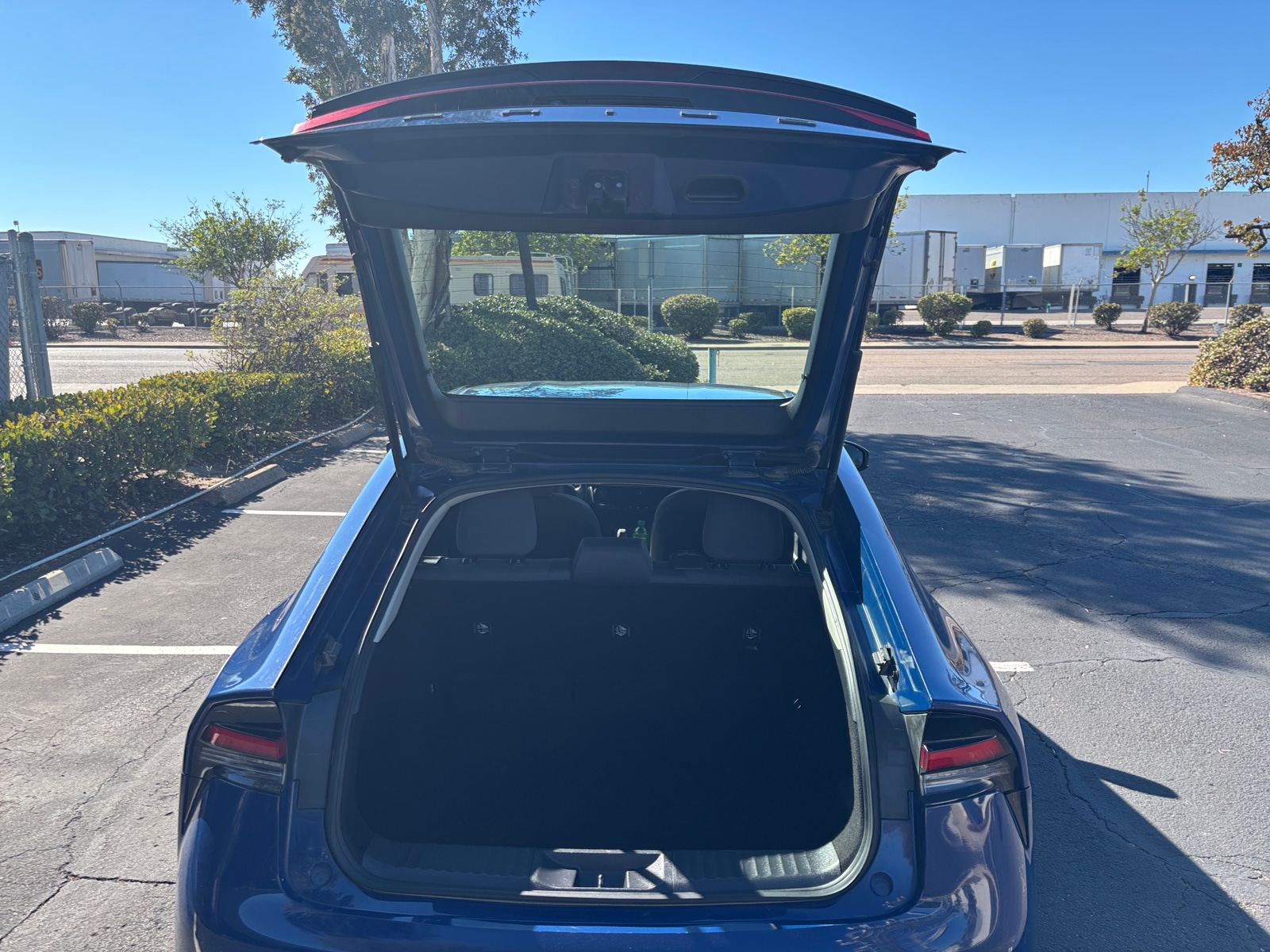Thumbnail: 2023 Toyota Prius - 6