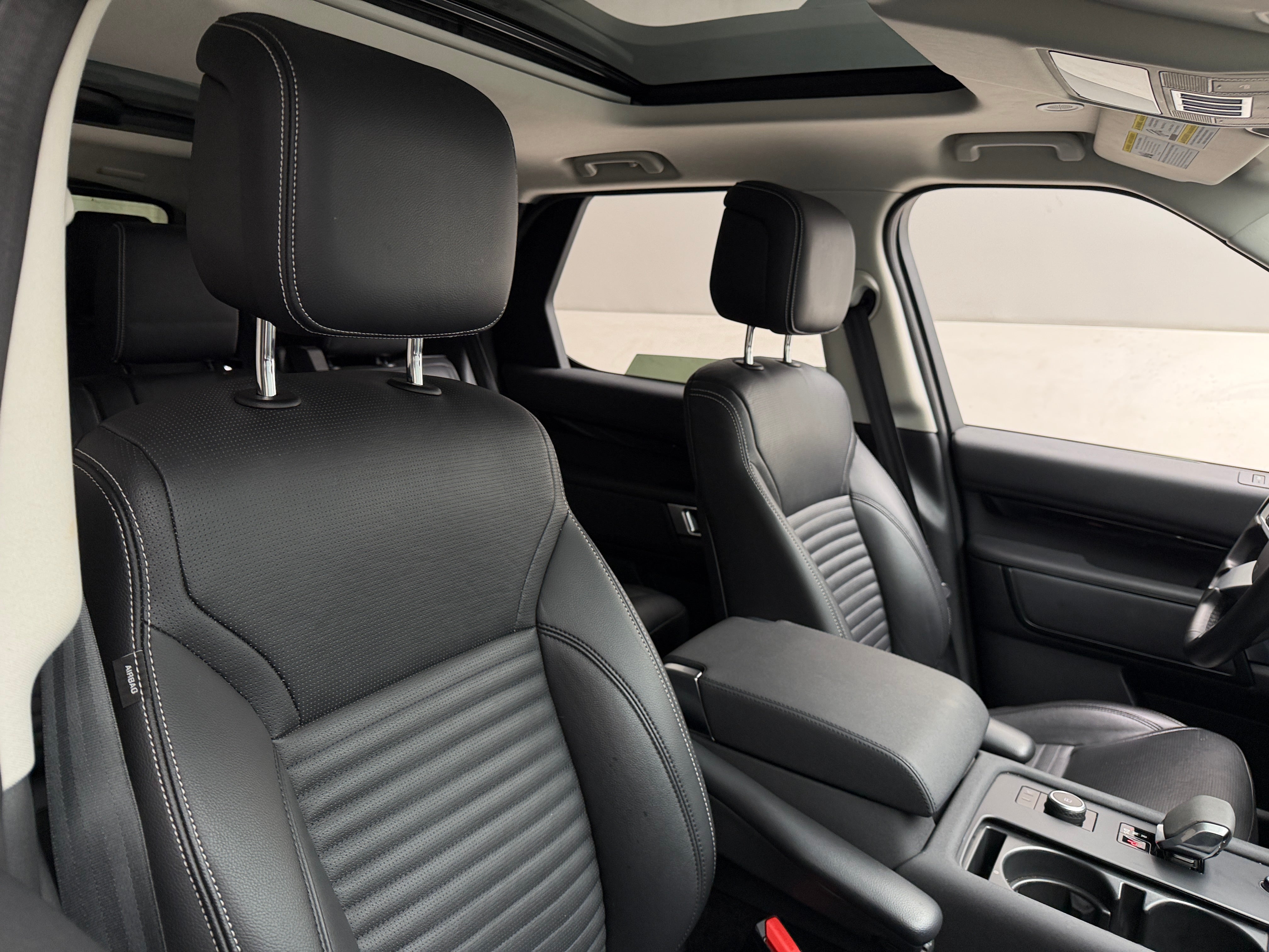 2024 Land Rover Discovery