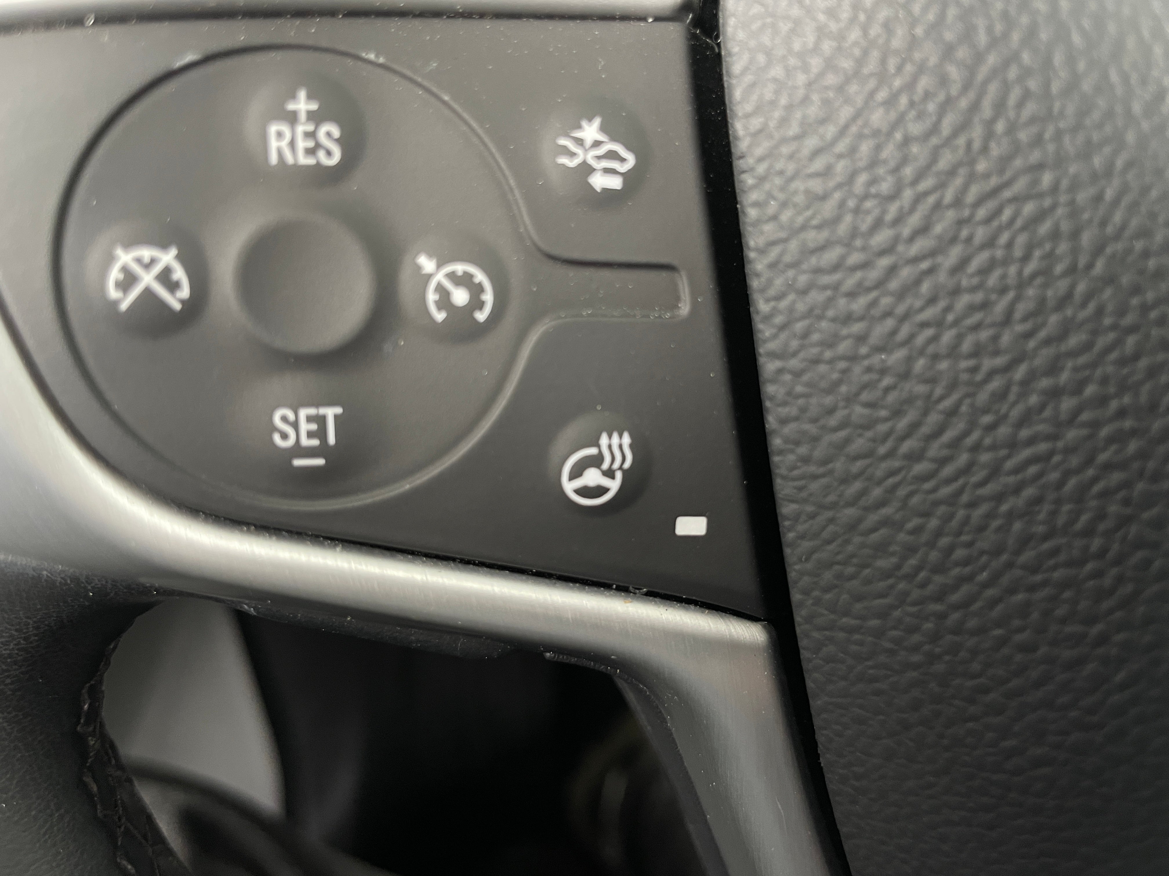 2023 GMC Terrain SLT - Photo 17