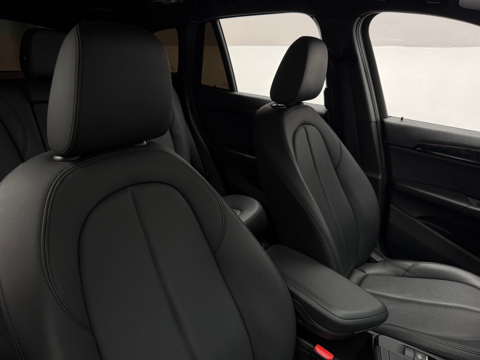 Thumbnail: 2018 BMW X1 - 2