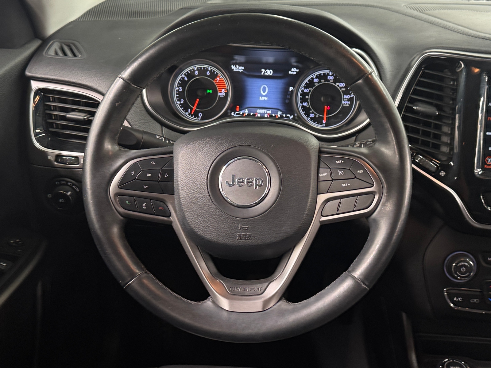 Thumbnail: 2019 Jeep Cherokee - 4