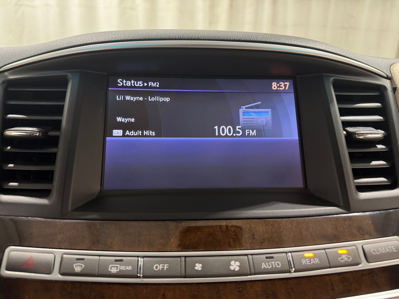Thumbnail: 2015 INFINITI QX60 - 3