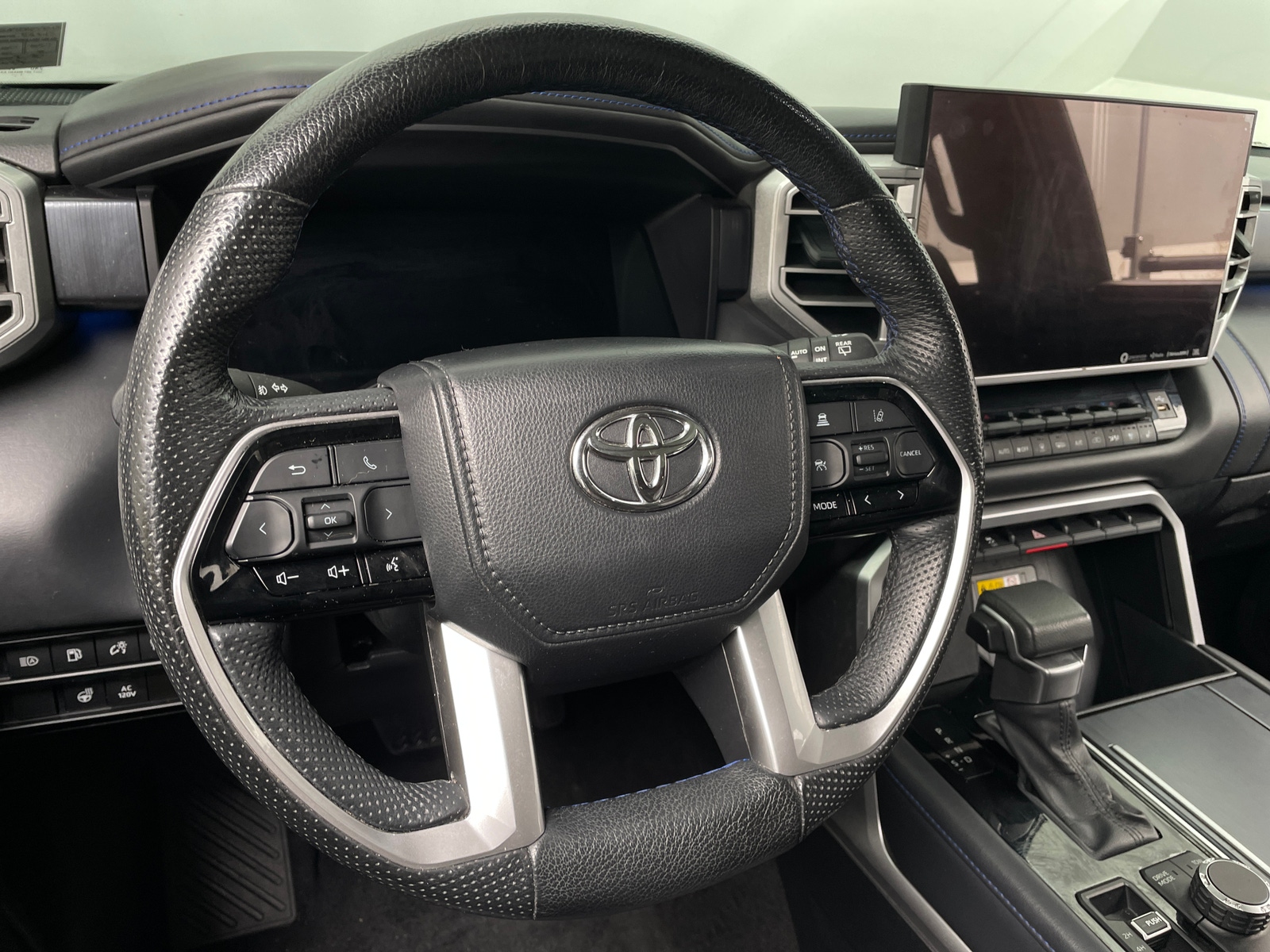 Thumbnail: 2024 Toyota Sequoia - 4