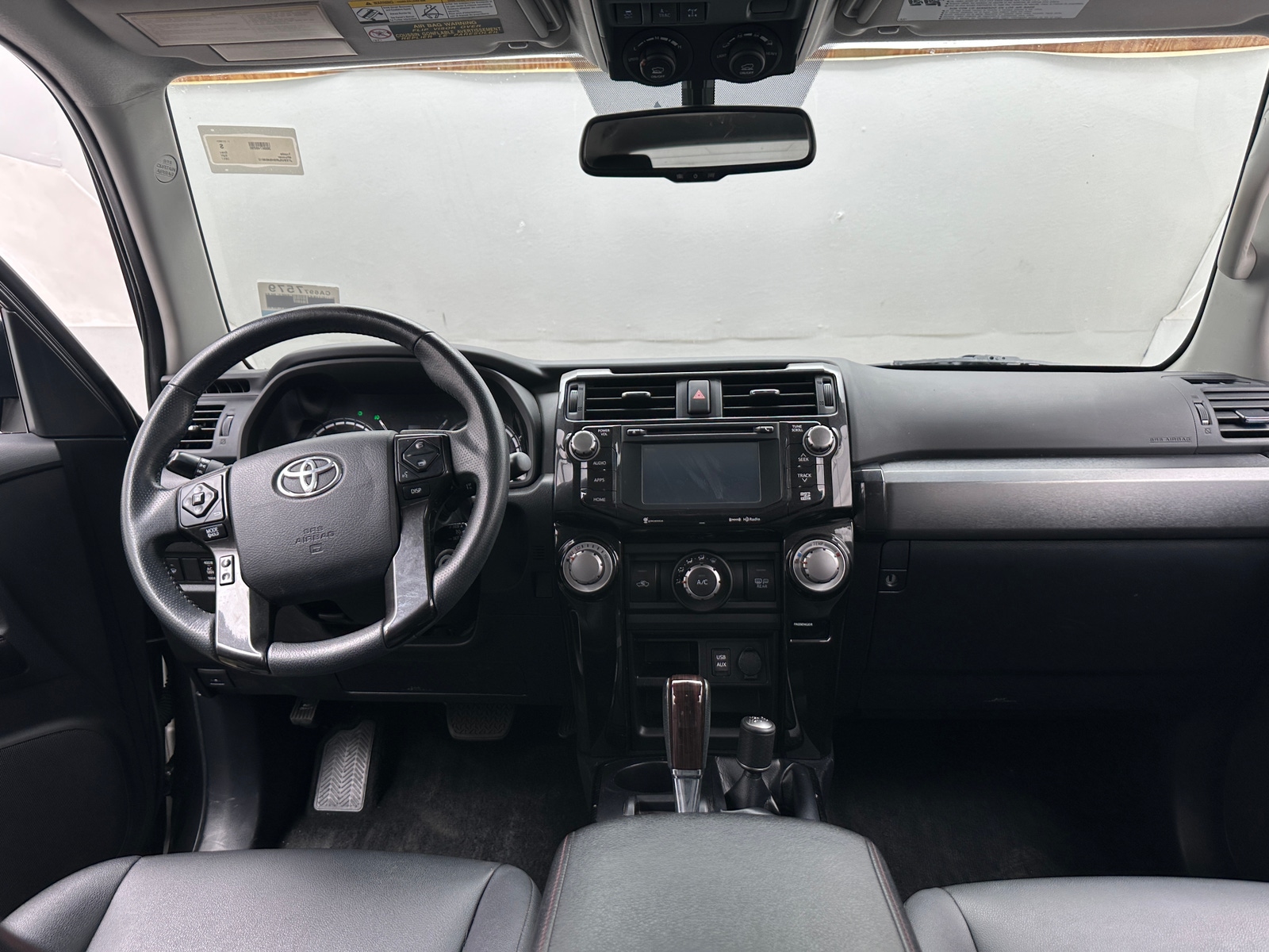 Thumbnail: 2017 Toyota 4Runner - 3