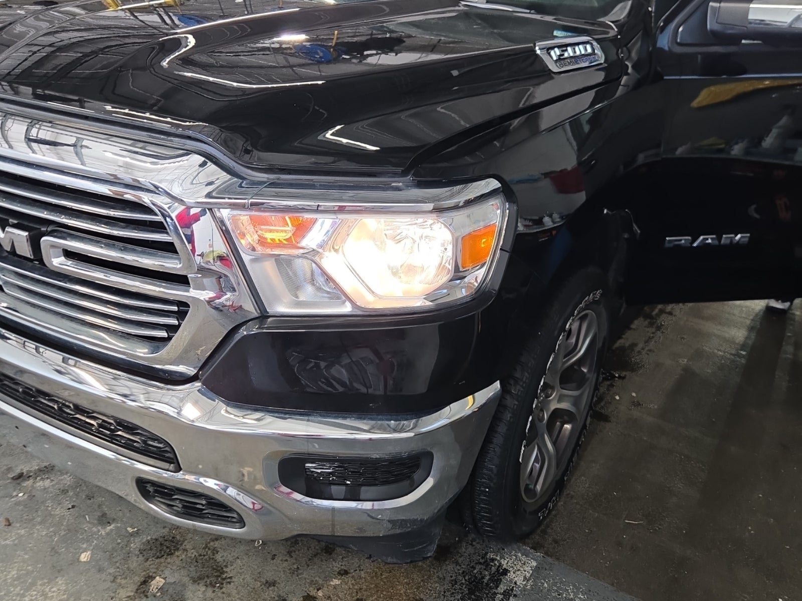 2023 Ram 1500 Laramie 4x4 Crew Cab 5'7" Box