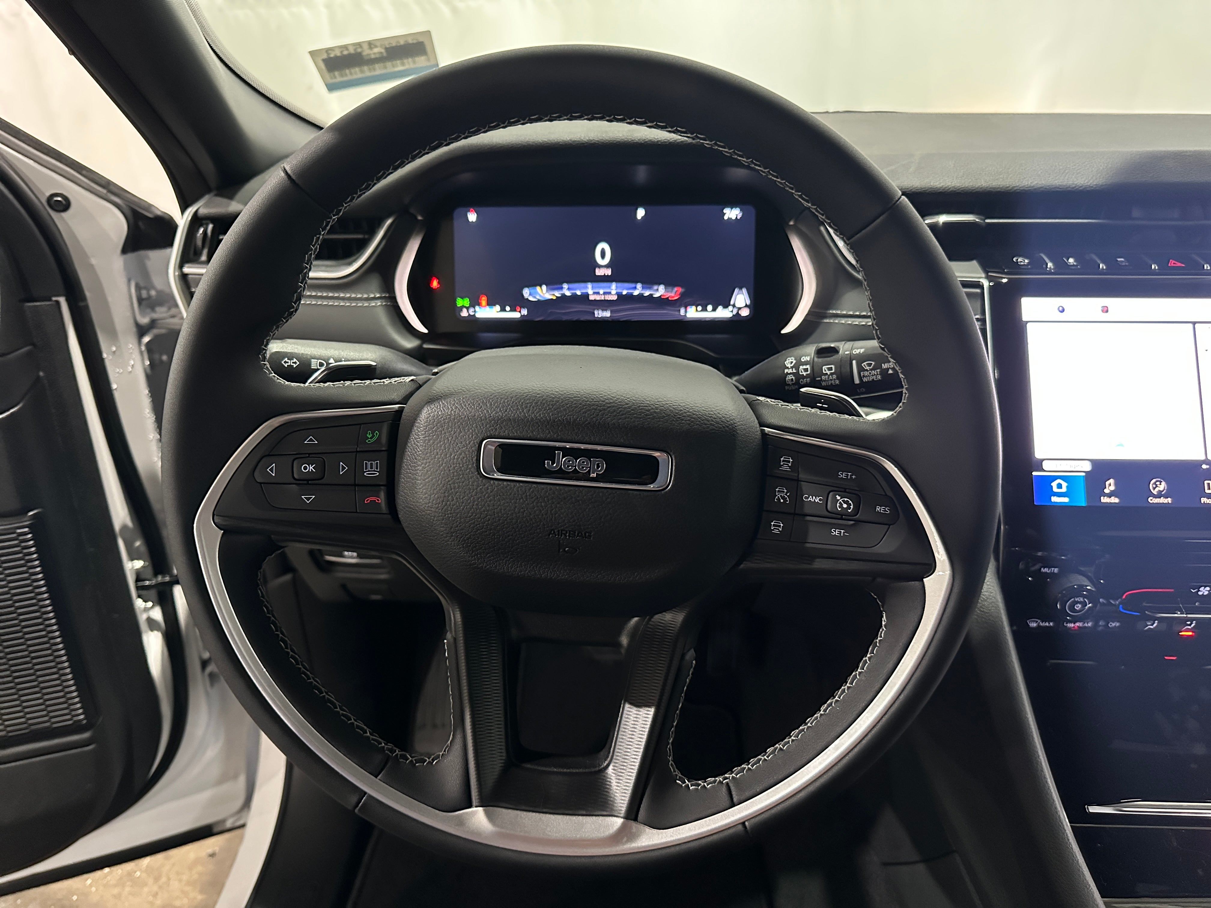 2027 Jeep Grand Cherokee